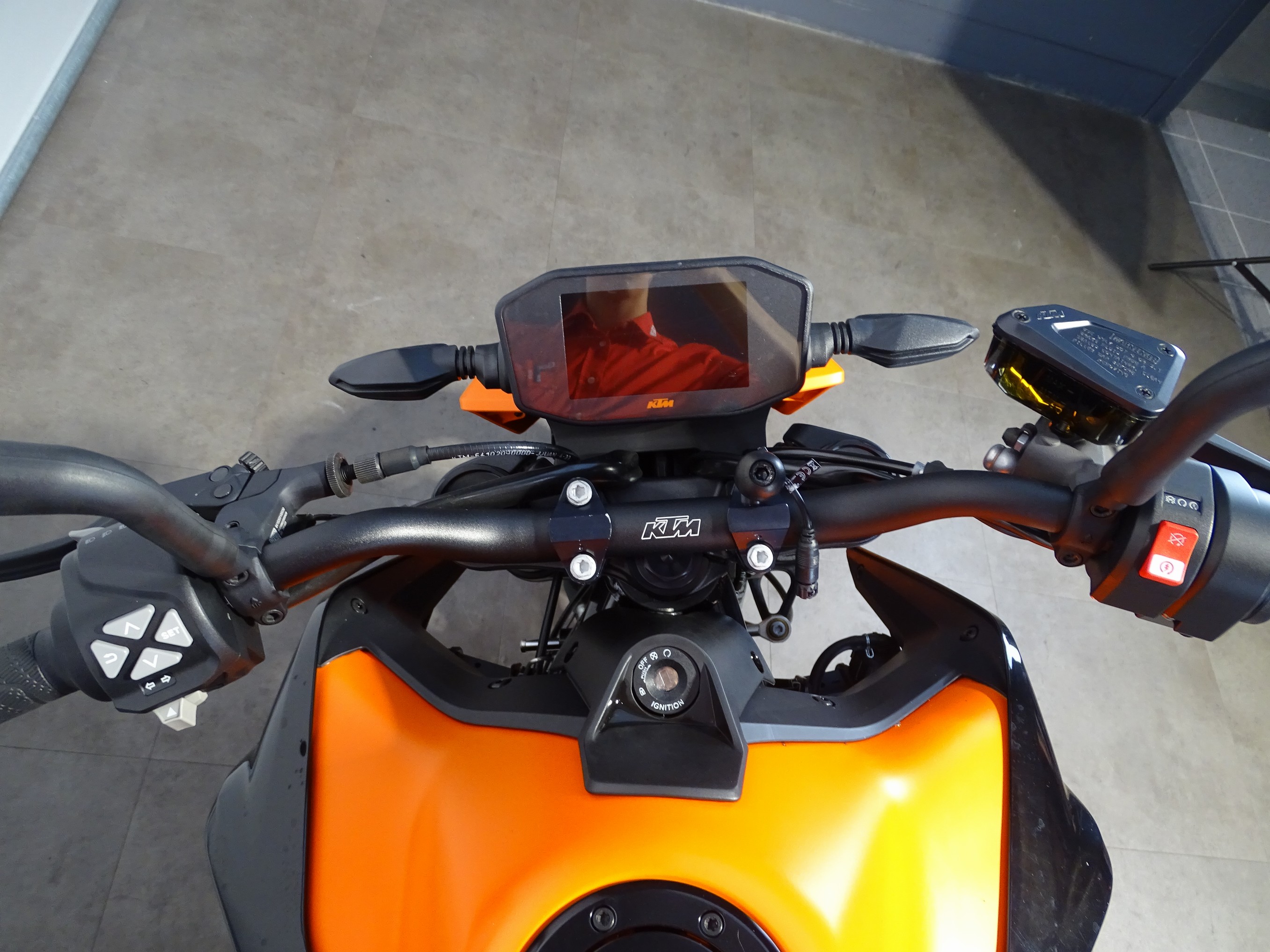 KTM 890 DUKE GP