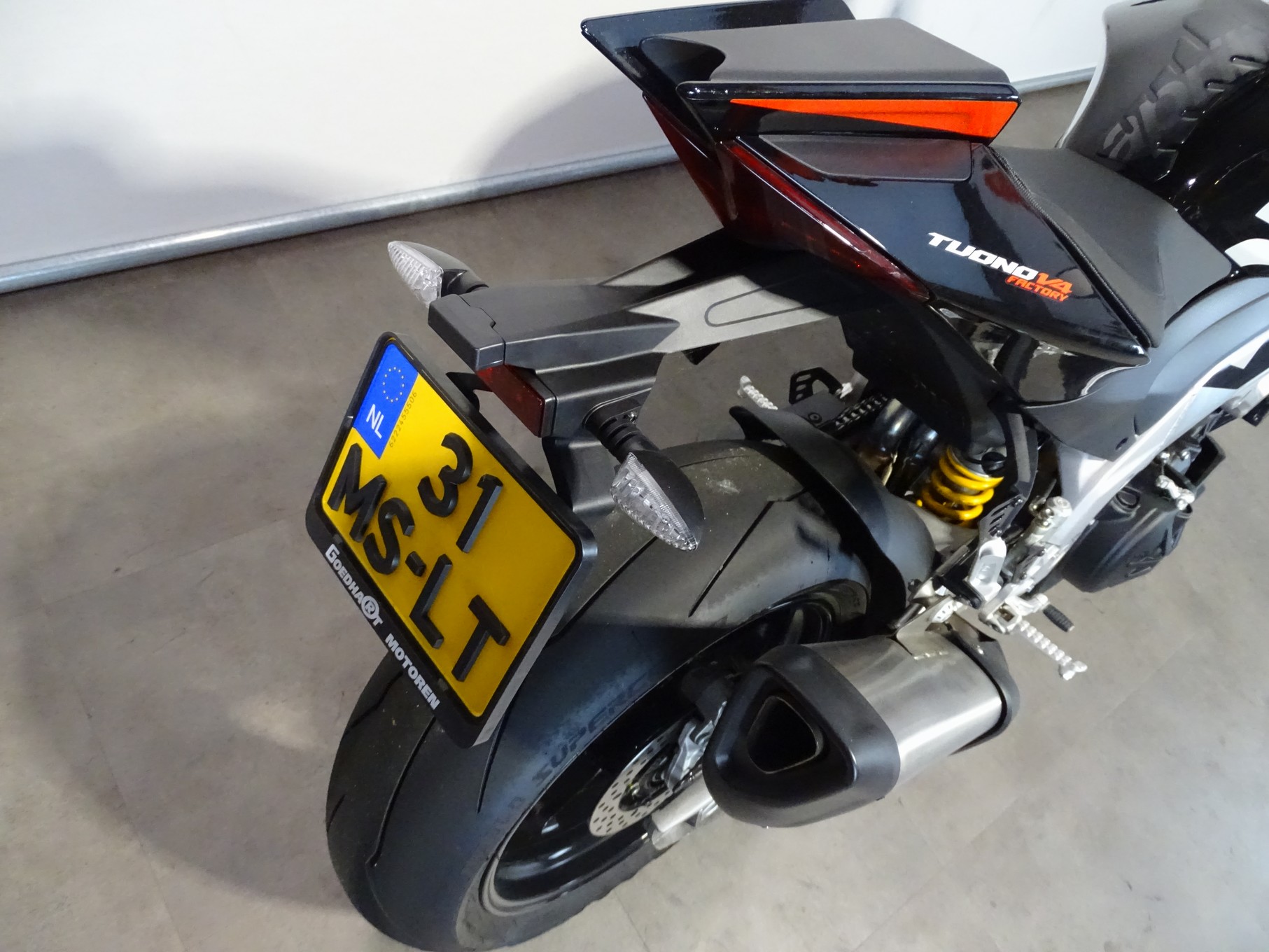 APRILIA TUONO V4 1100 E FACTORY