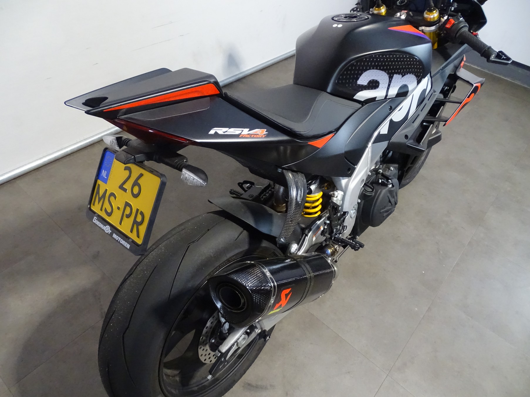 APRILIA RSV 4 1100 FACTORY