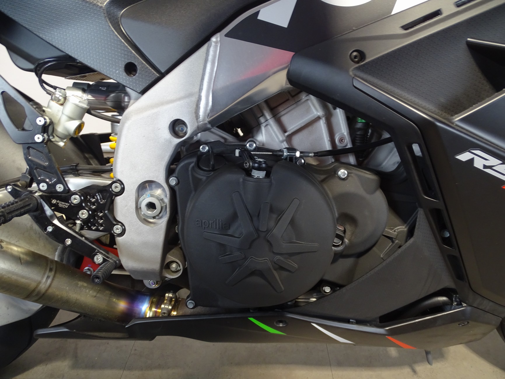 APRILIA RSV 4 1100 FACTORY