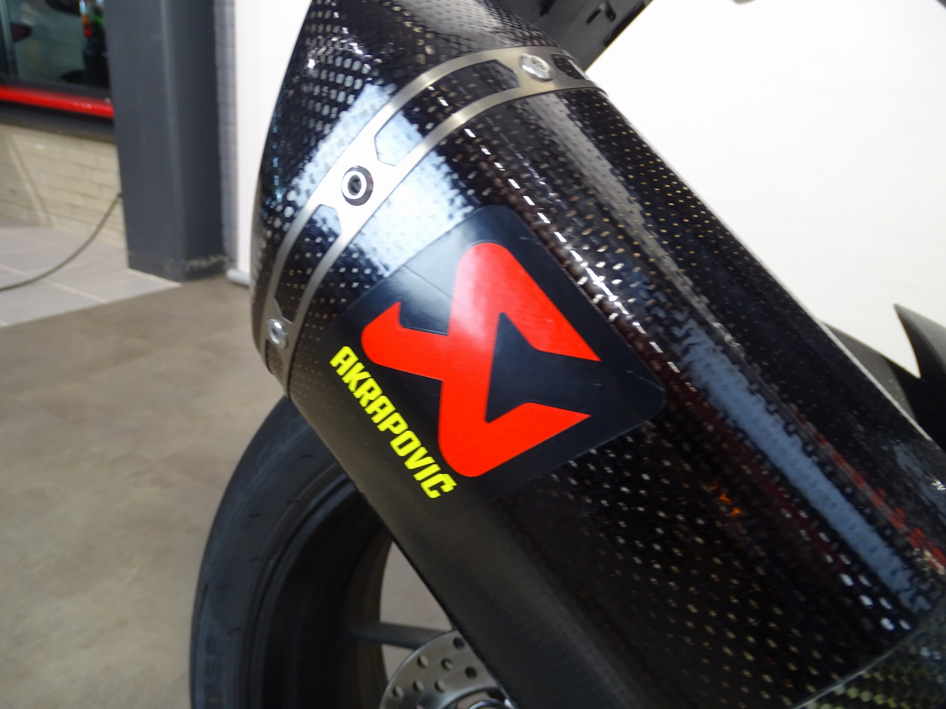 APRILIA RSV 4 1100 FACTORY