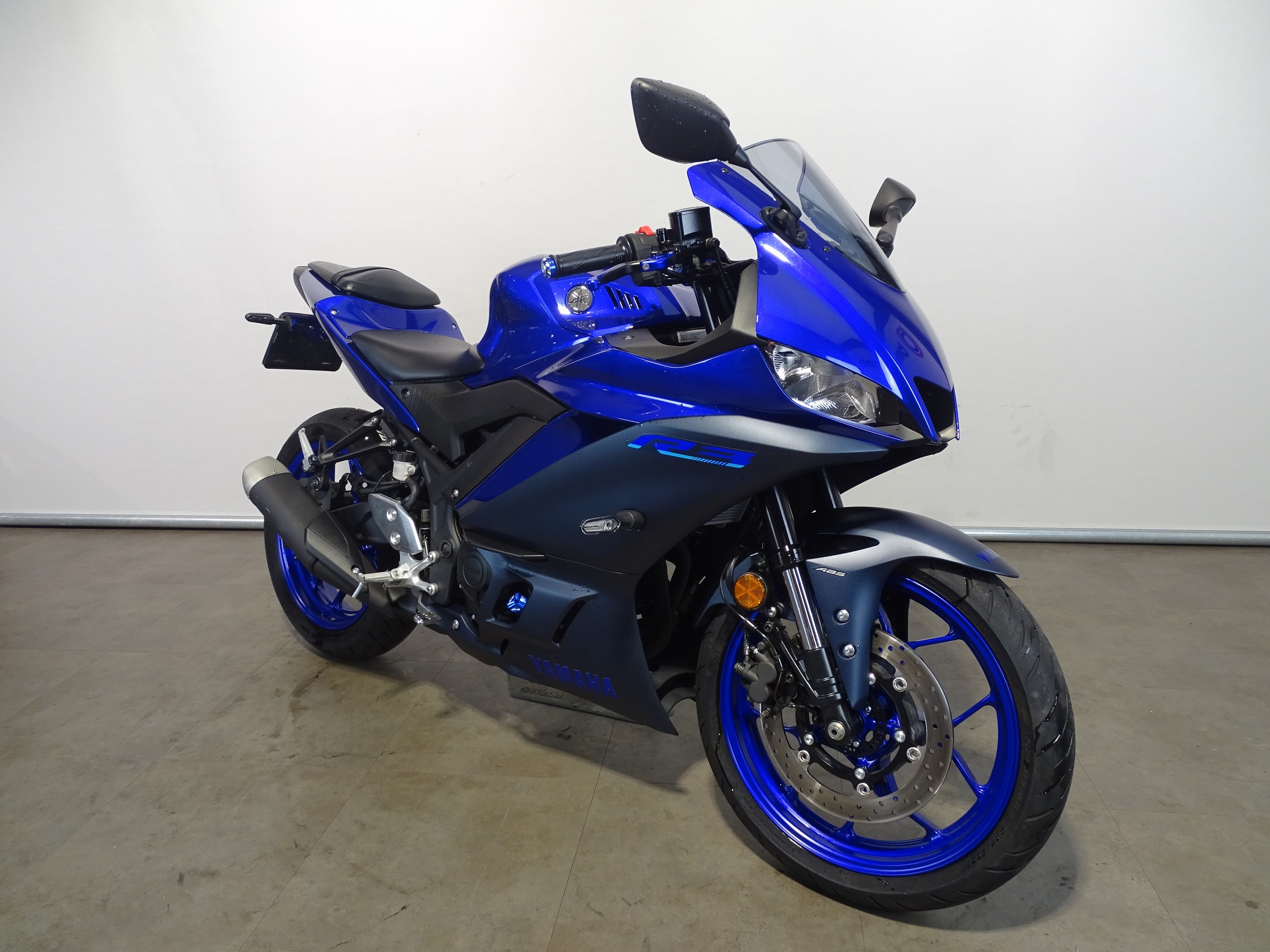 YAMAHA YZF-R3