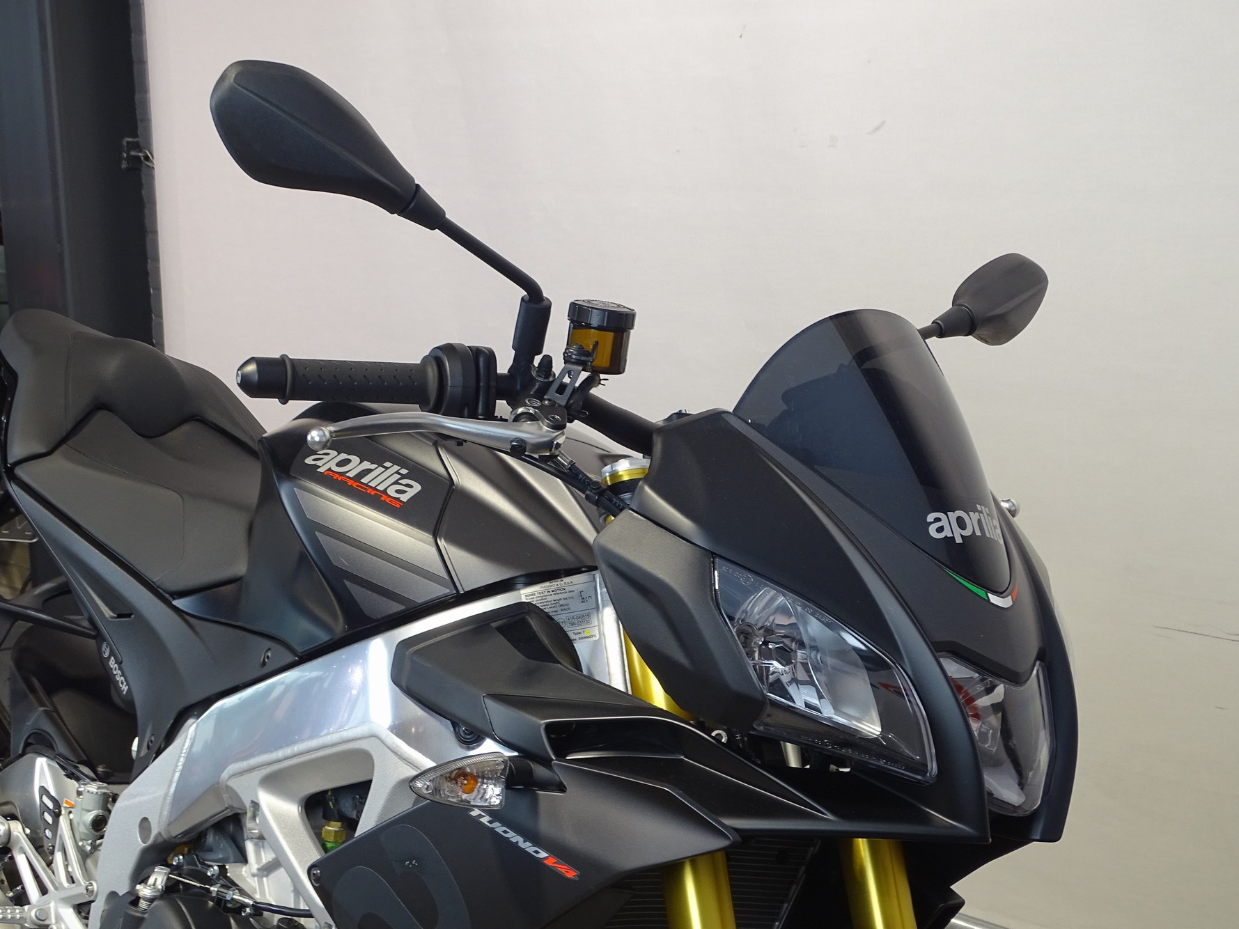 APRILIA TUONO V4 1100