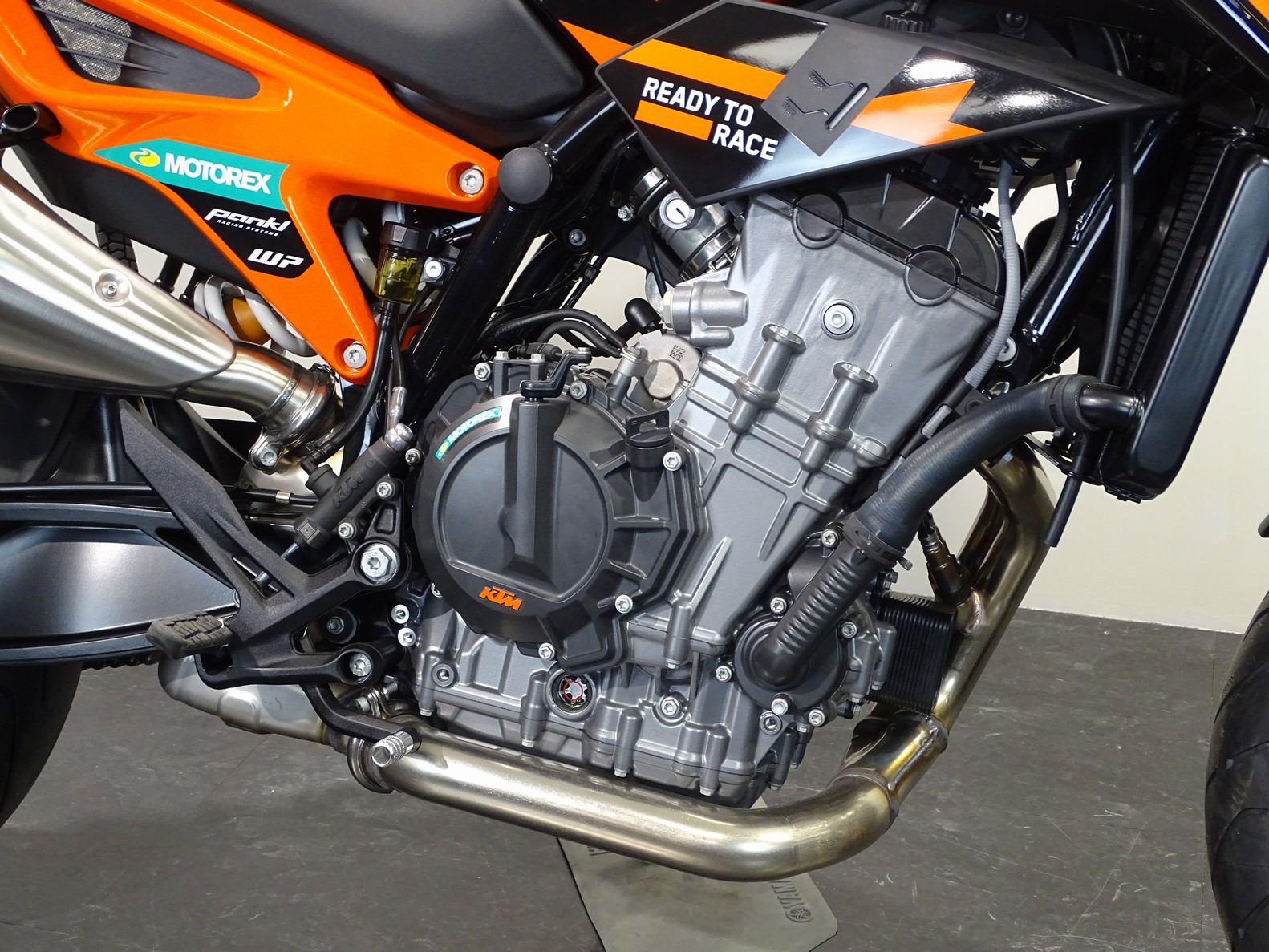 KTM 890 DUKE GP