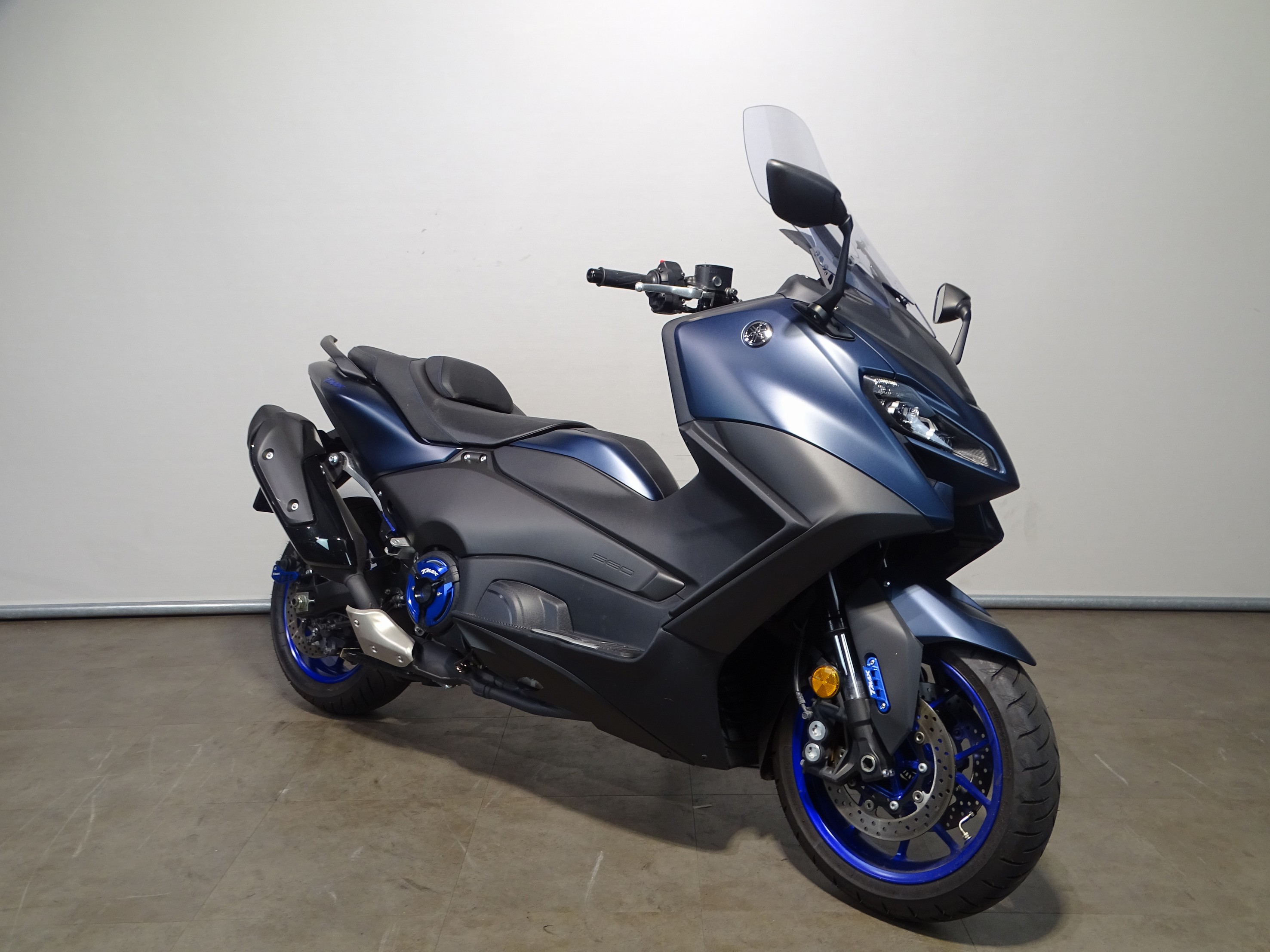 YAMAHA T-MAX ABS
