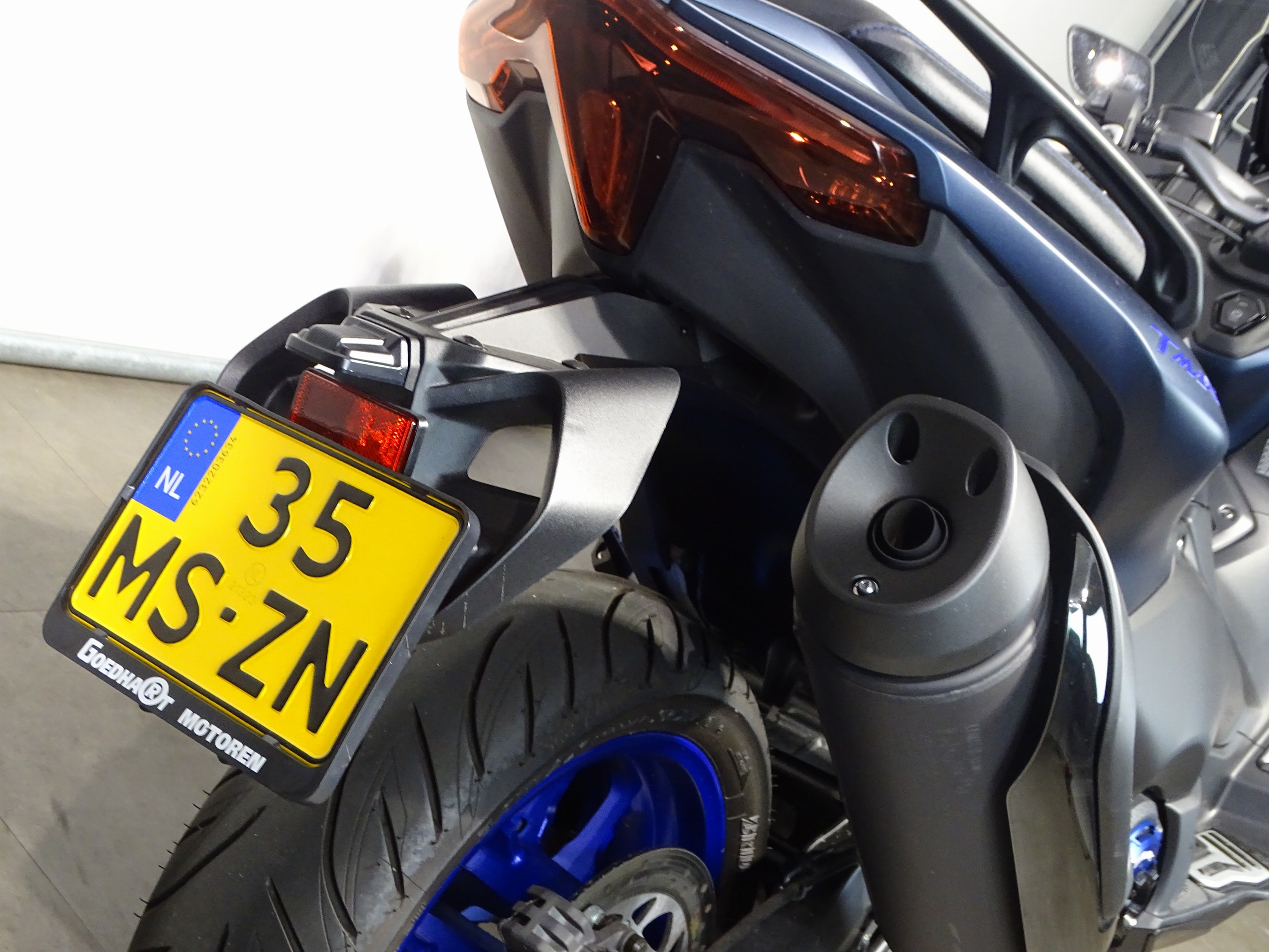 YAMAHA T-MAX ABS