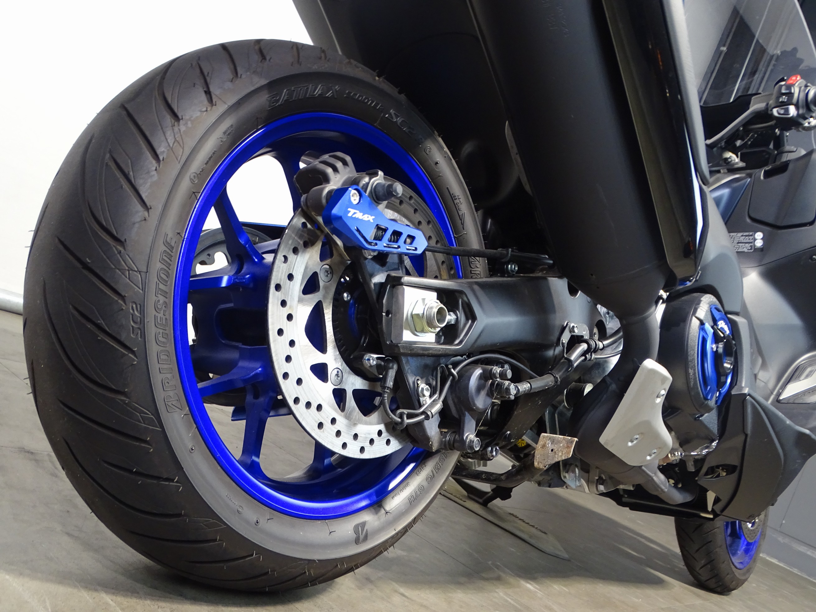 YAMAHA T-MAX ABS