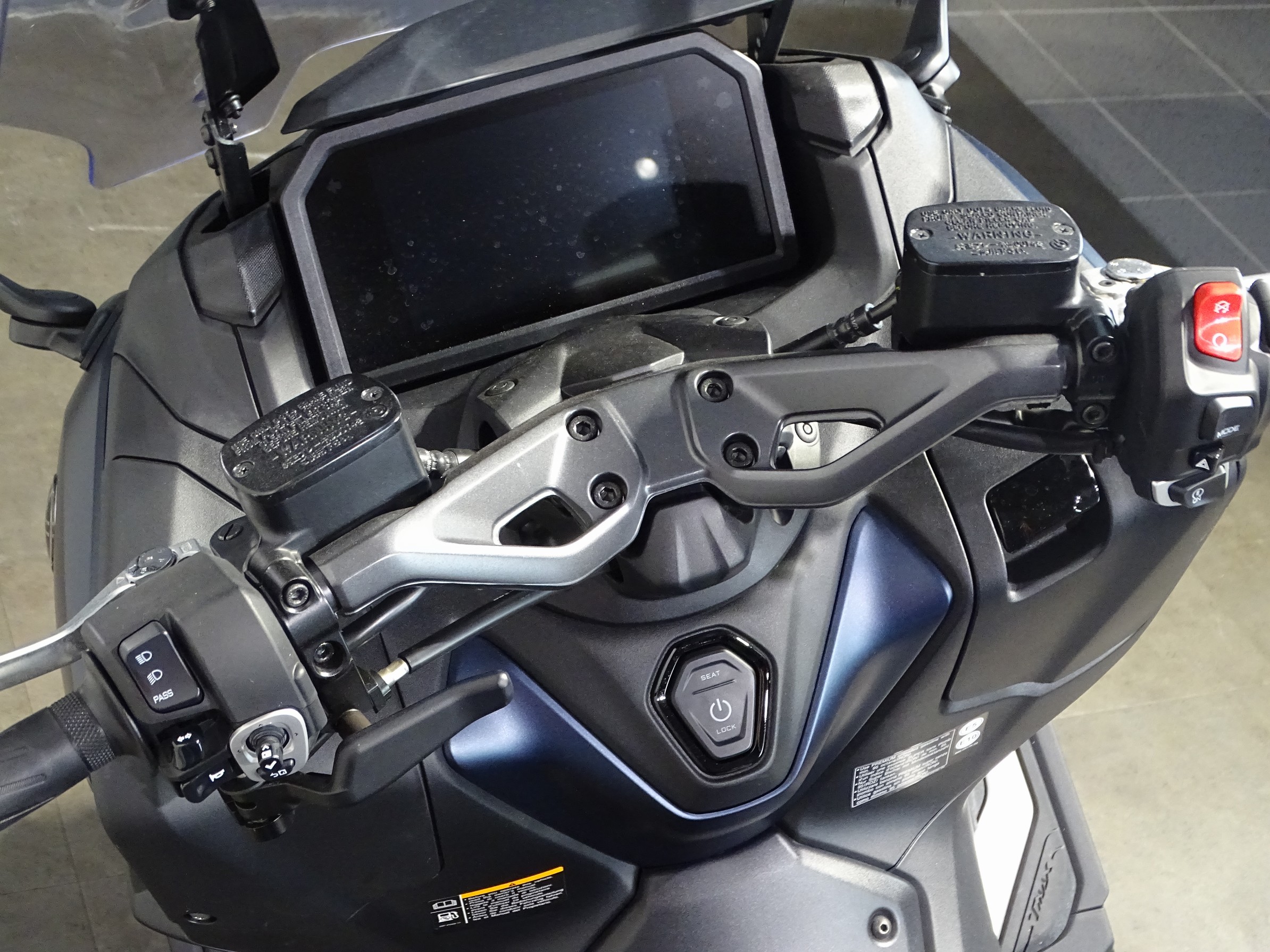 YAMAHA T-MAX ABS