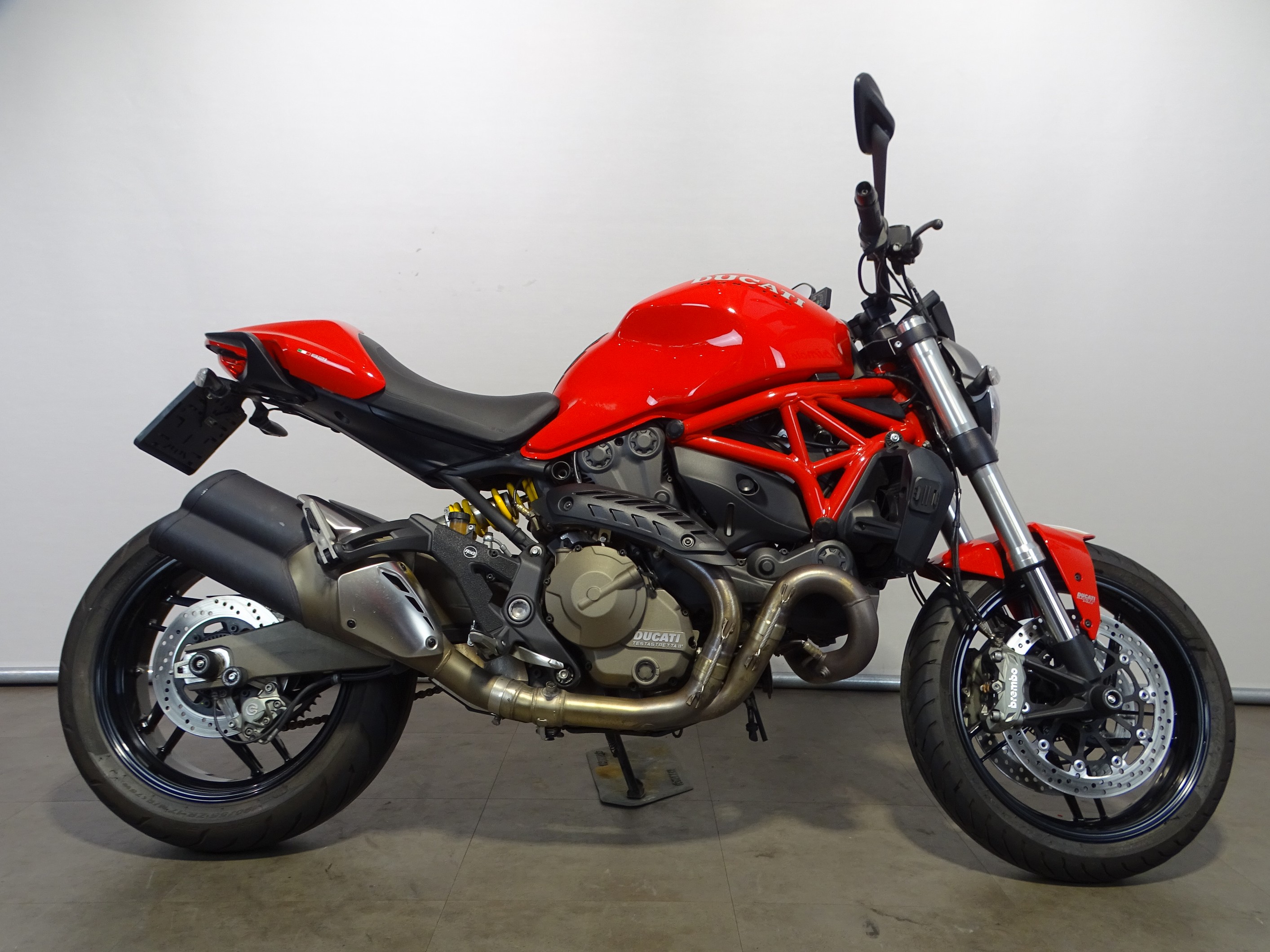 DUCATI MONSTER 821