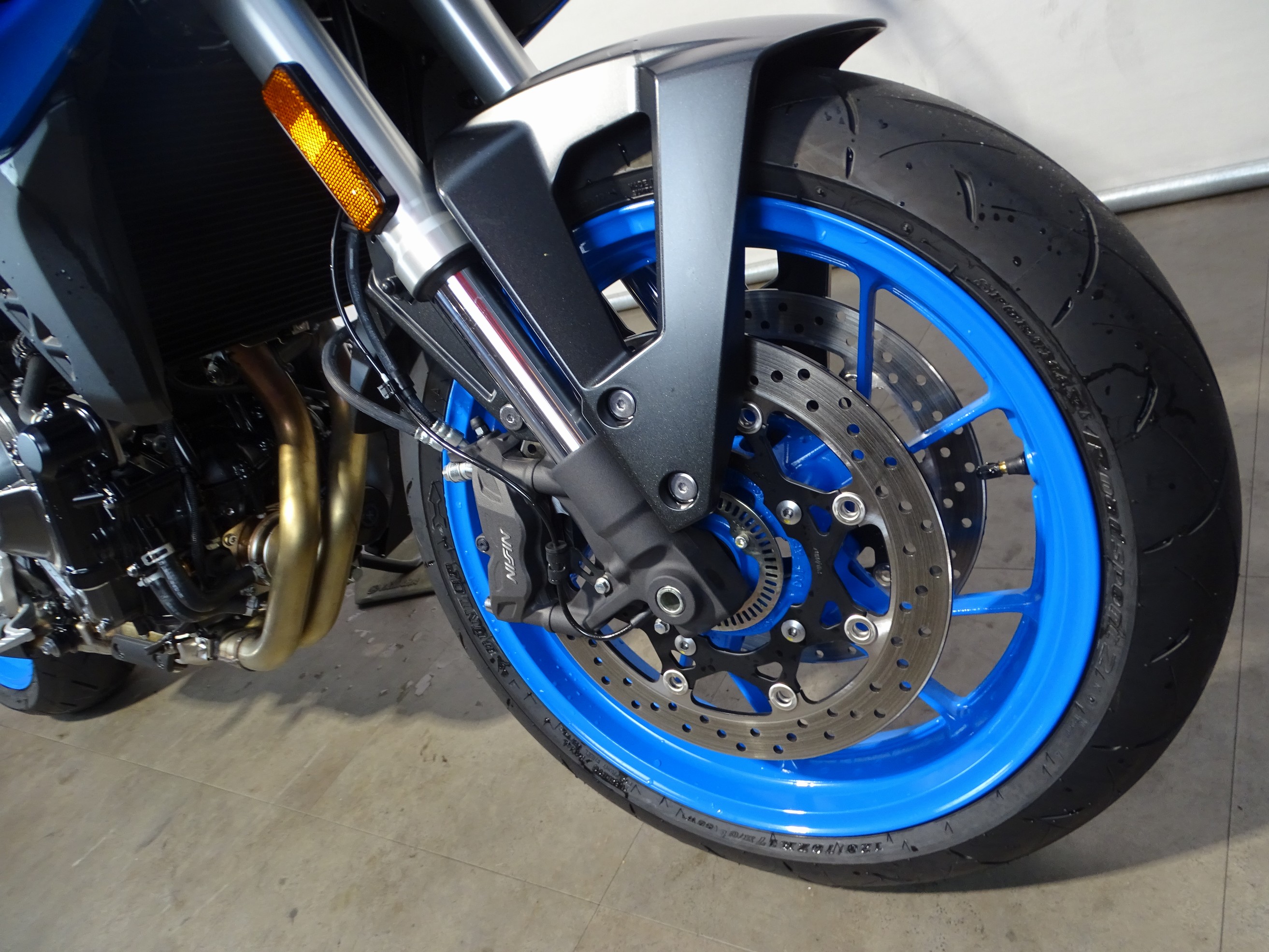 SUZUKI GSX-8S