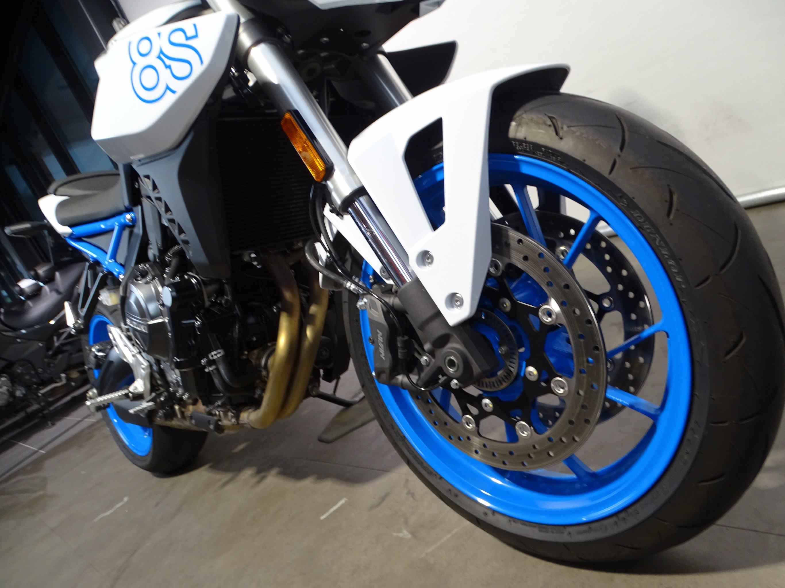 SUZUKI GSX-8S