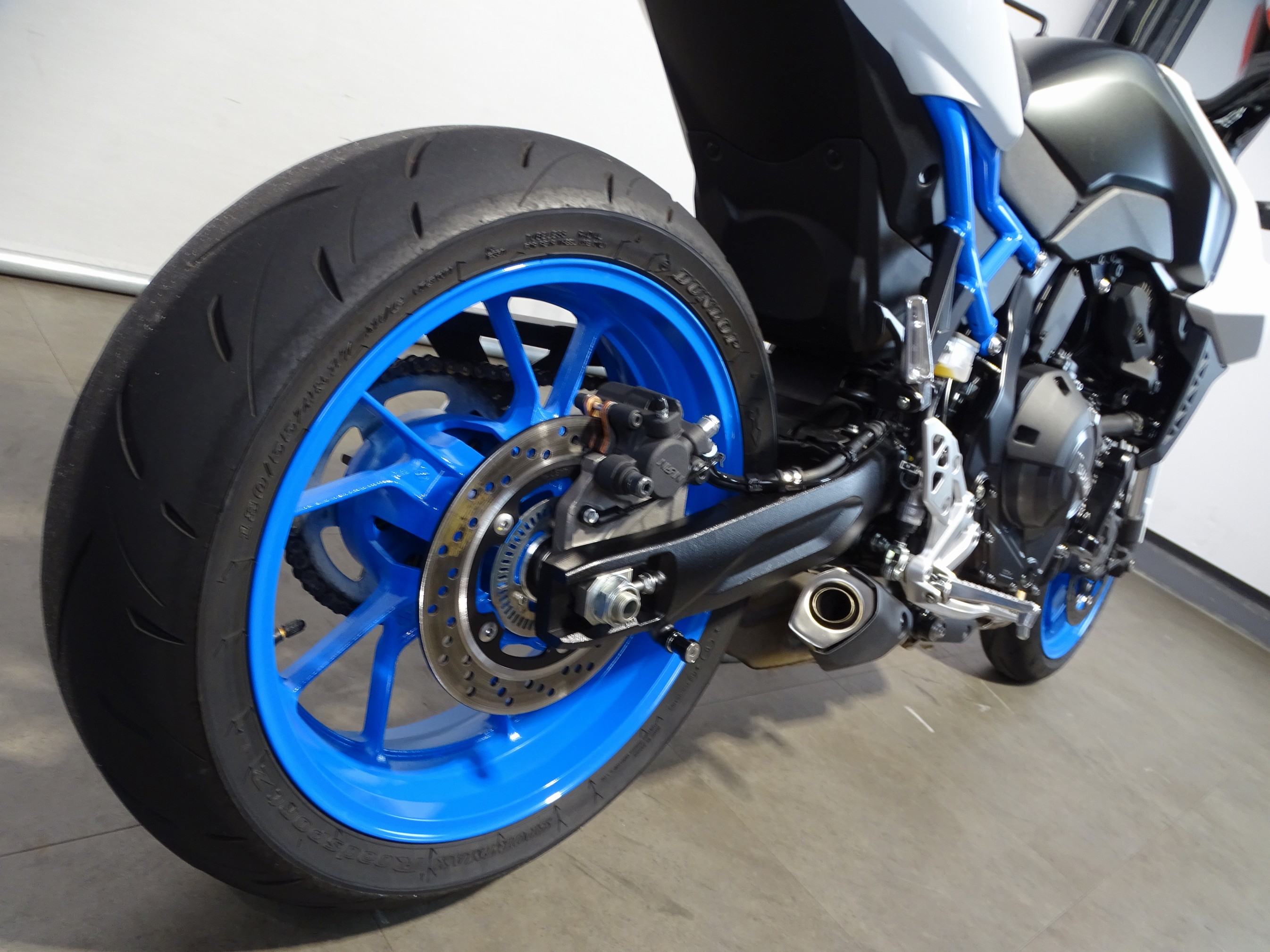SUZUKI GSX-8S