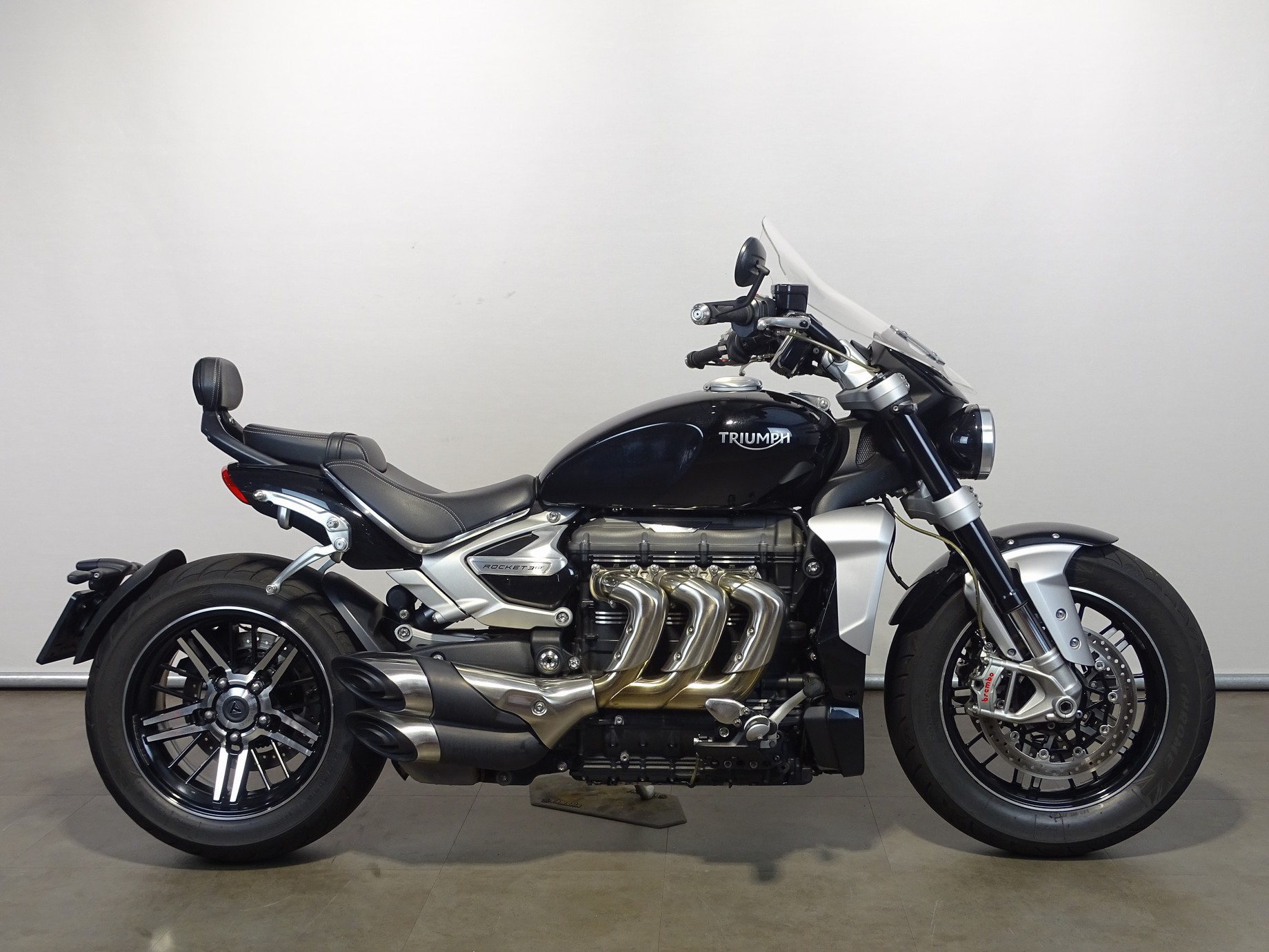 TRIUMPH ROCKET III GT