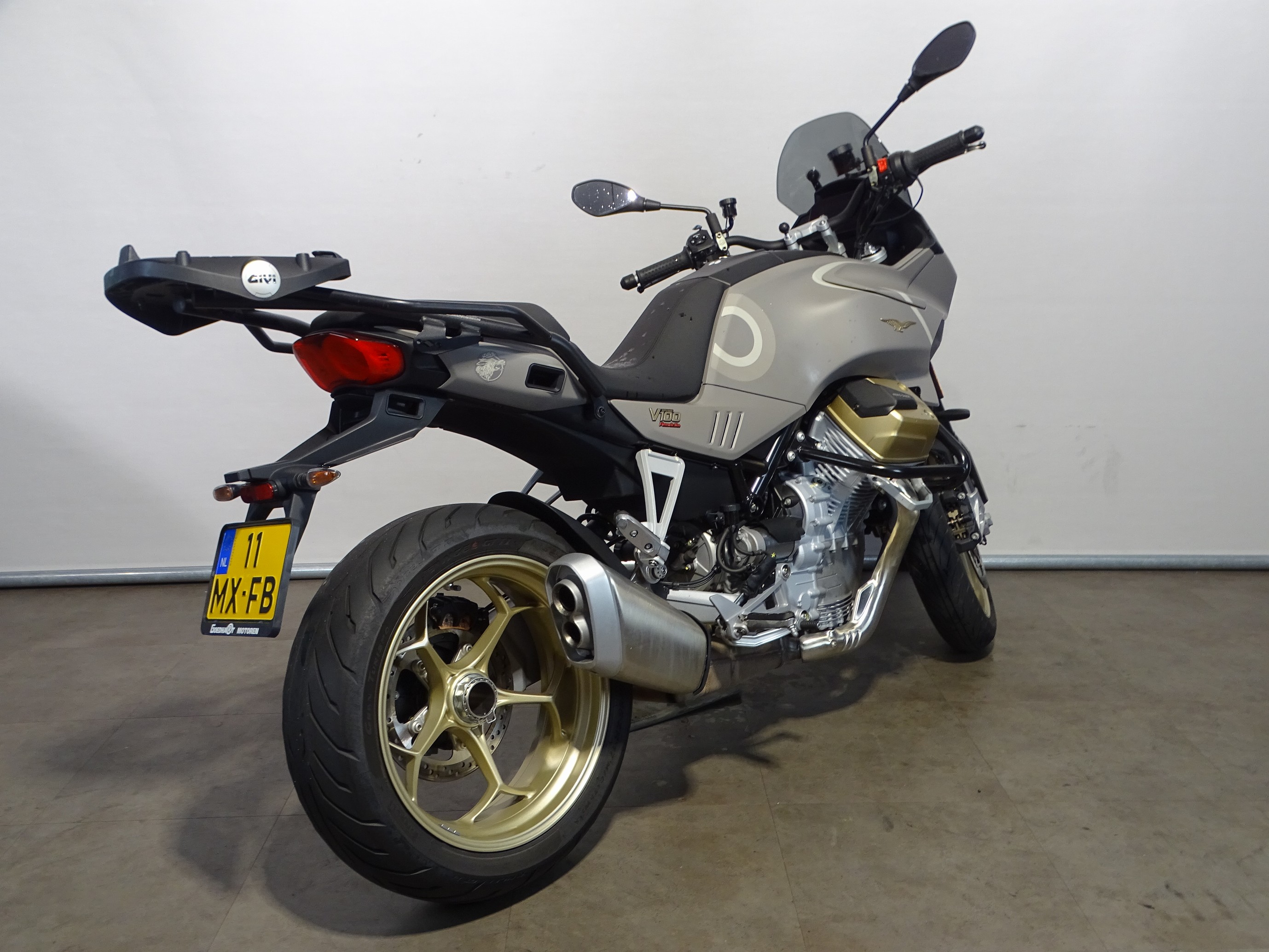 MOTO GUZZI V 100 MANDELLO AVIAZIONE NAVAL