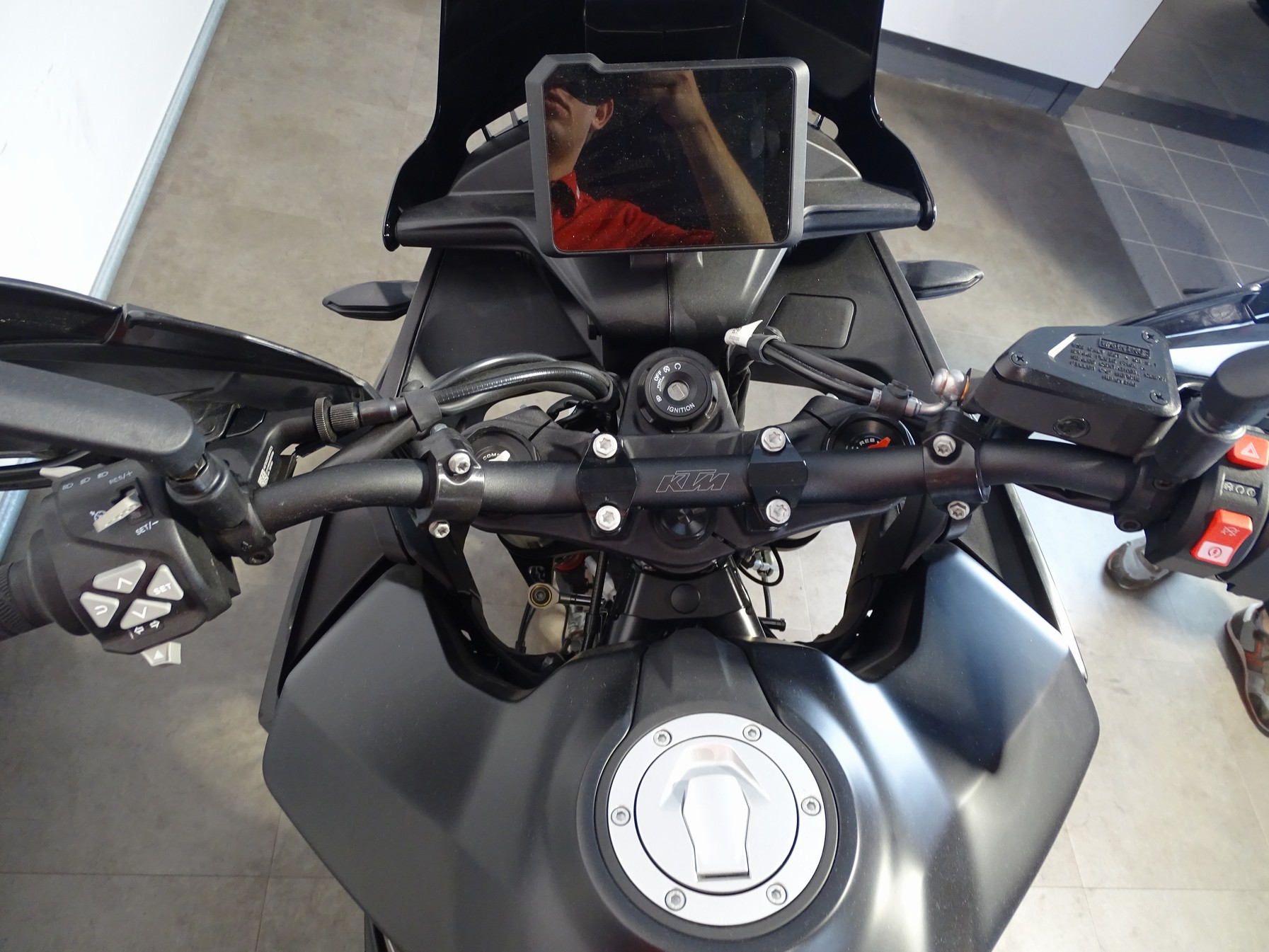 KTM 890 SMT