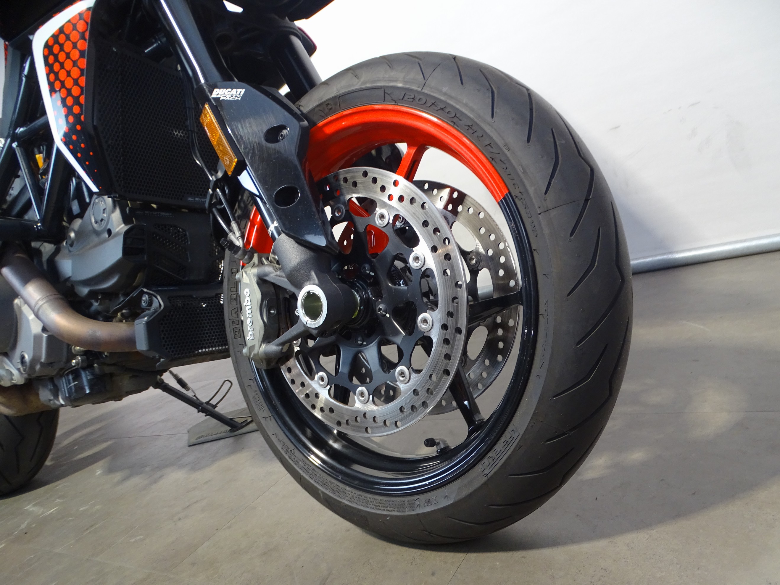 DUCATI HYPERMOTARD 950 RVE