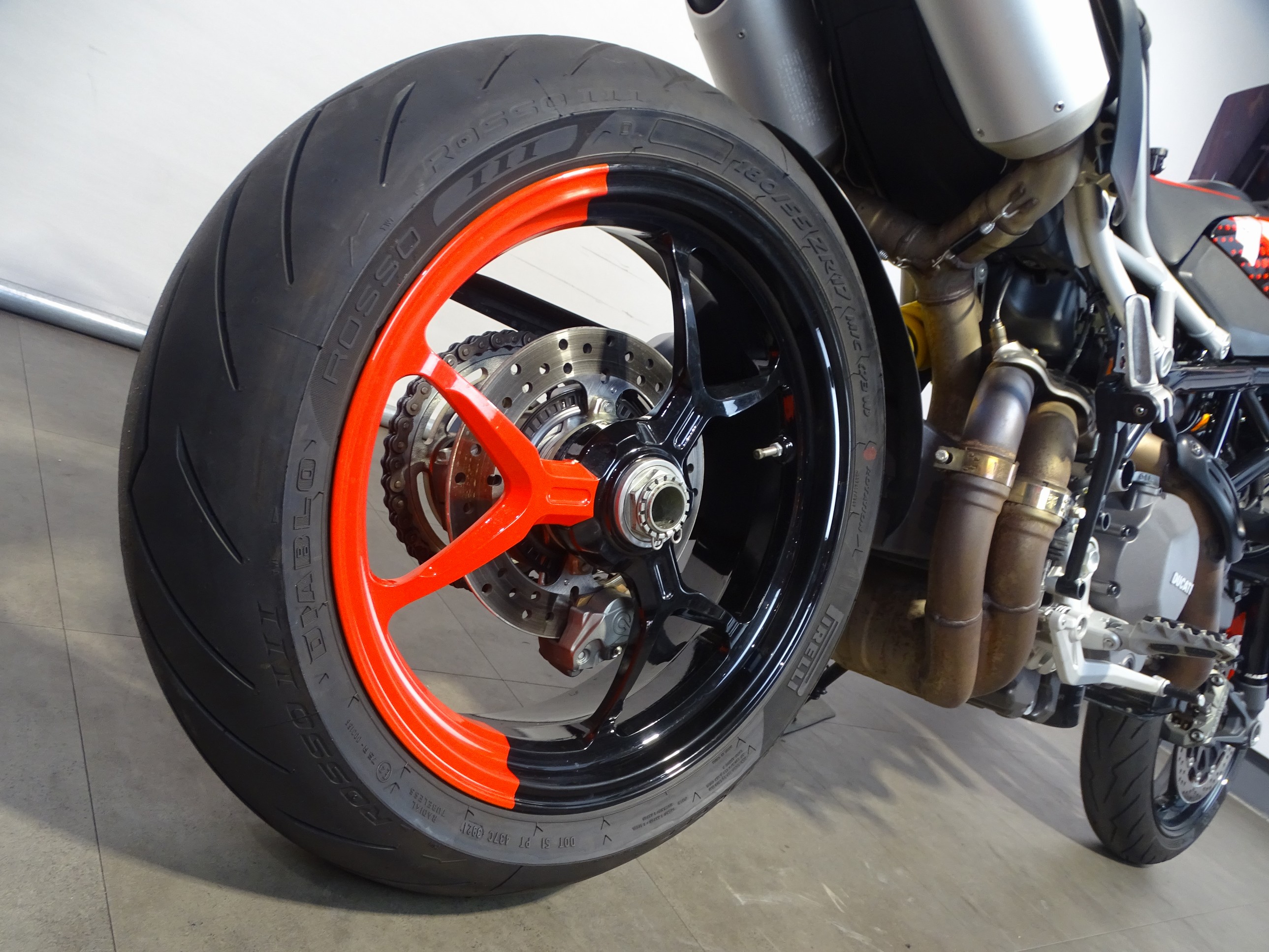 DUCATI HYPERMOTARD 950 RVE