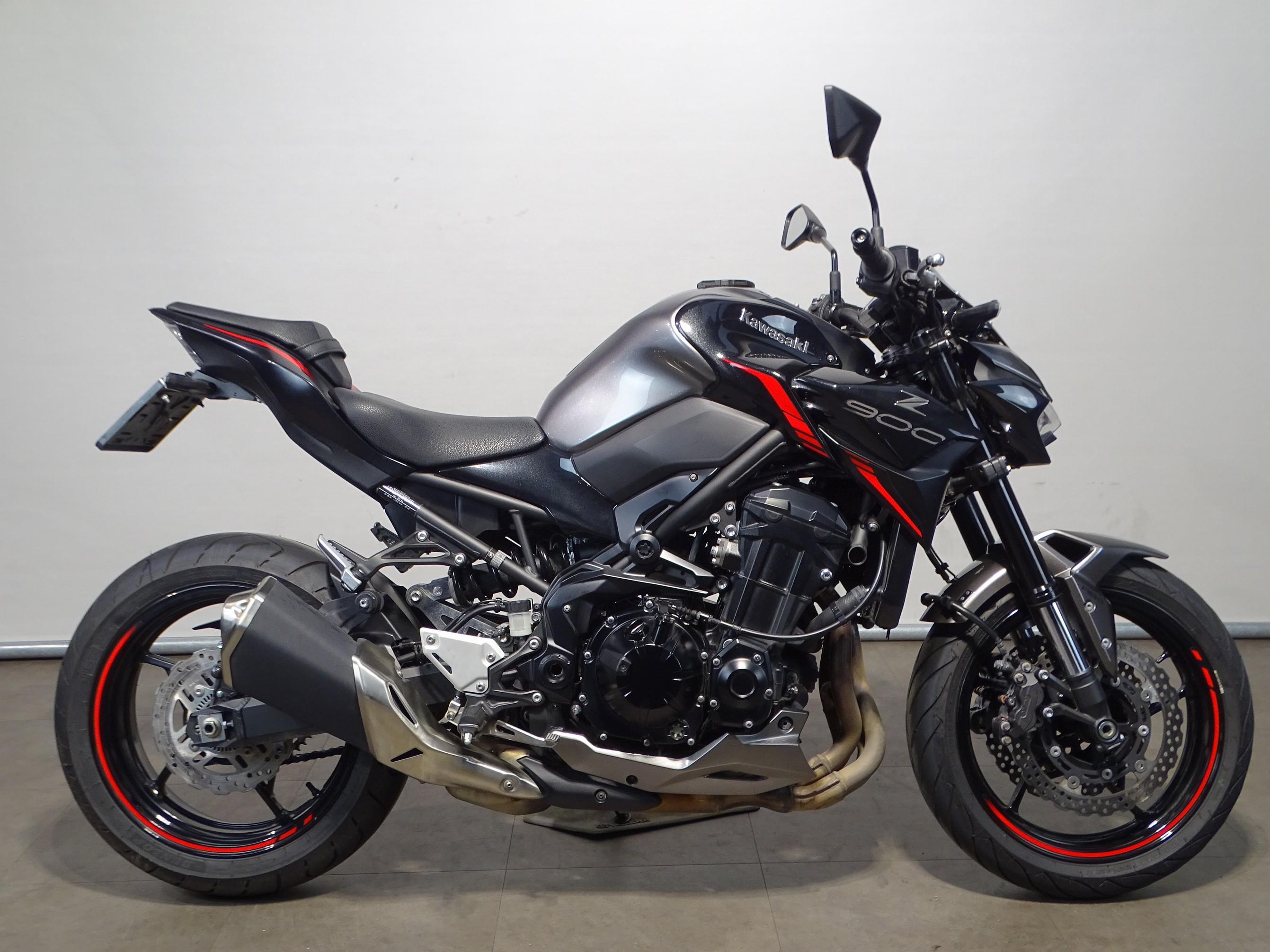 KAWASAKI Z 900