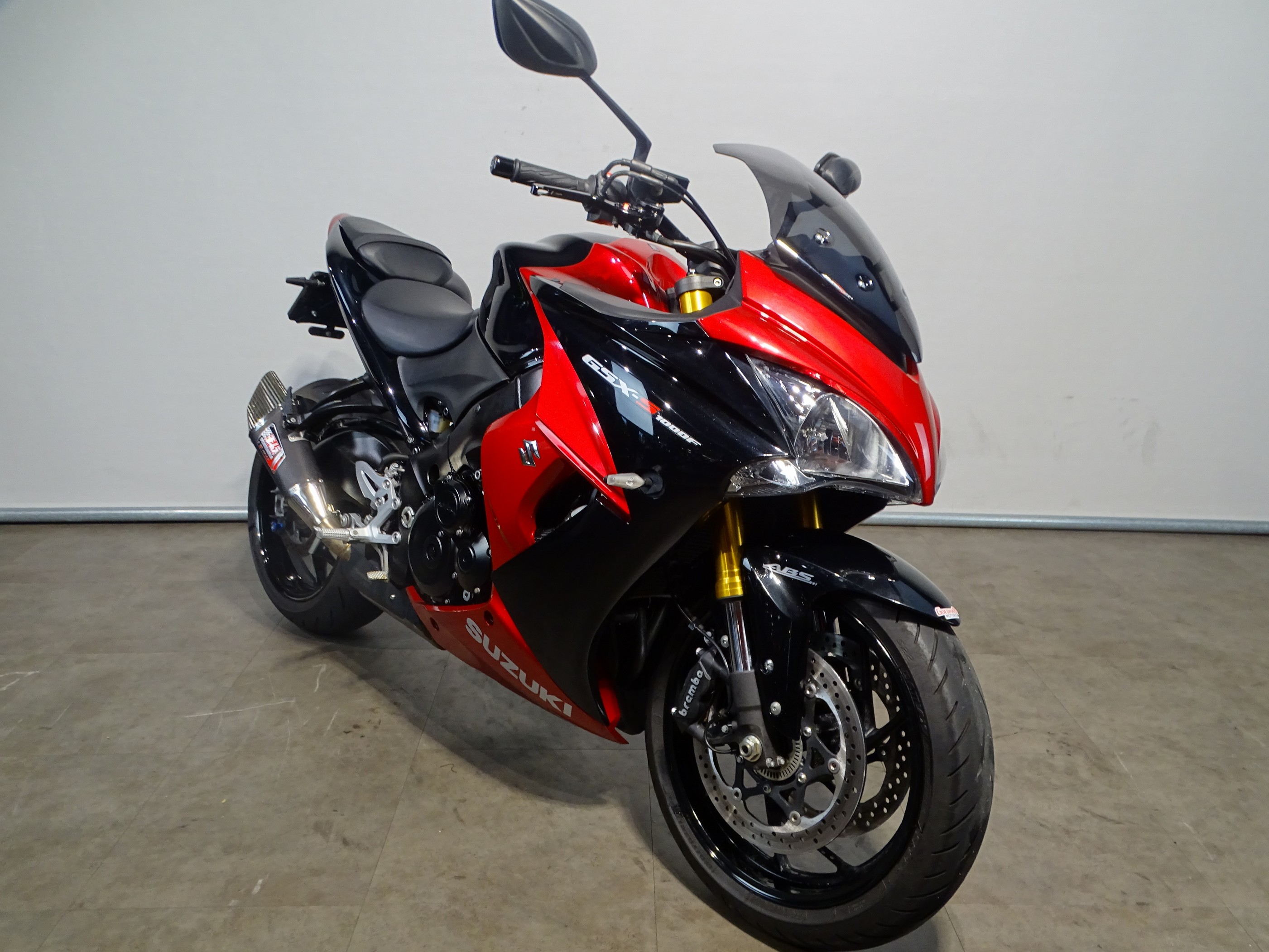 SUZUKI GSX-S 1000 F