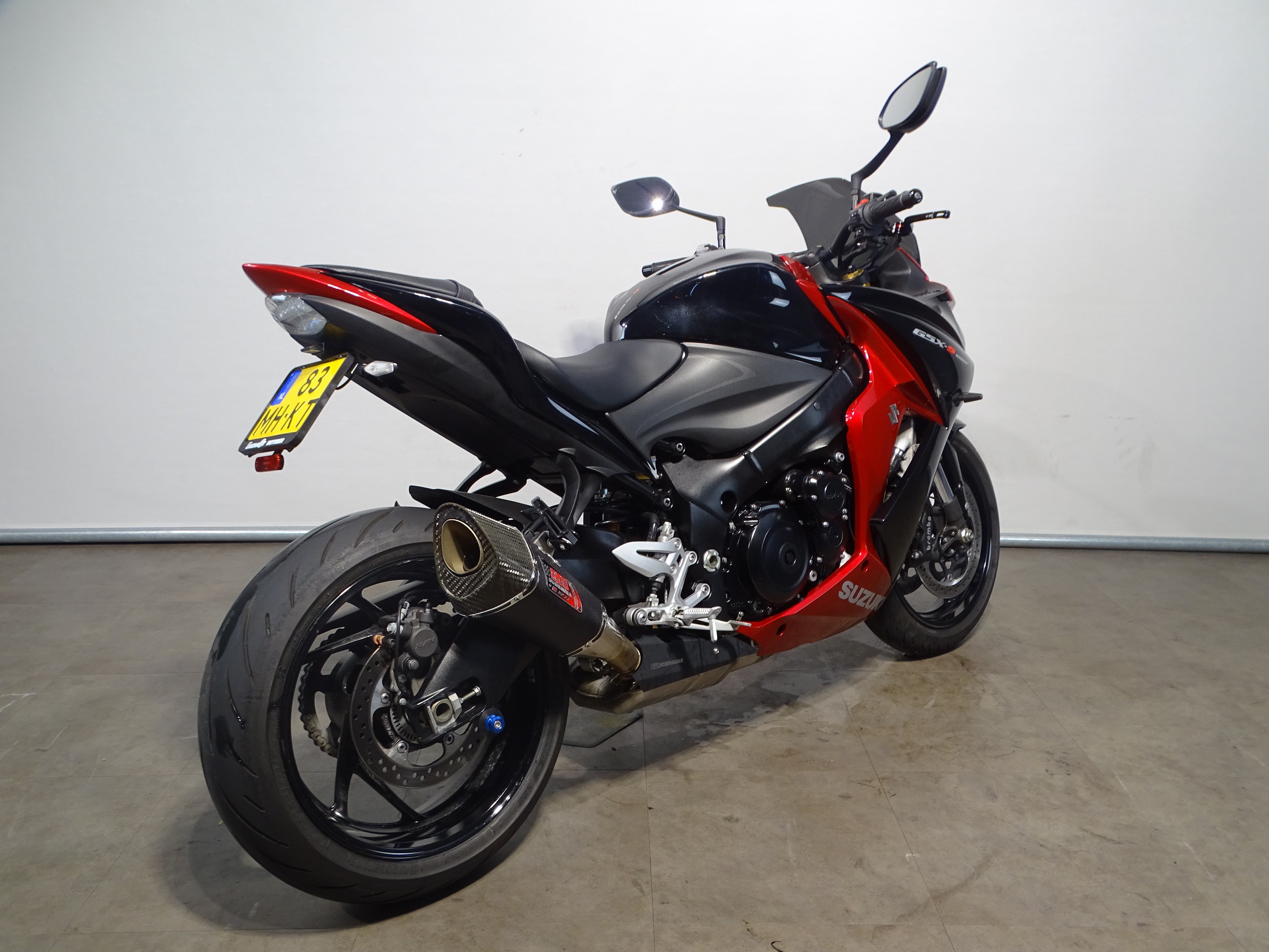 SUZUKI GSX-S 1000 F