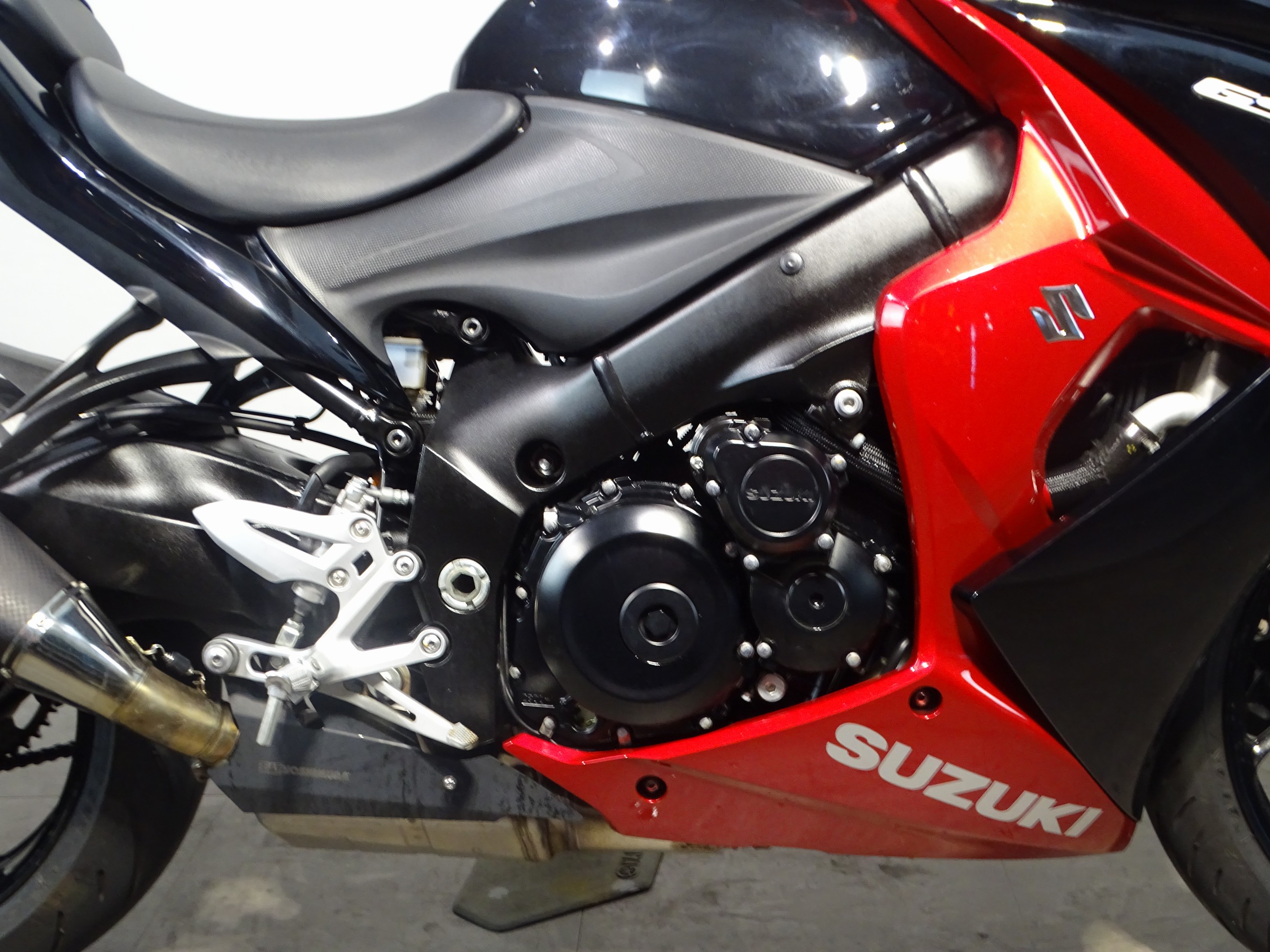 SUZUKI GSX-S 1000 F