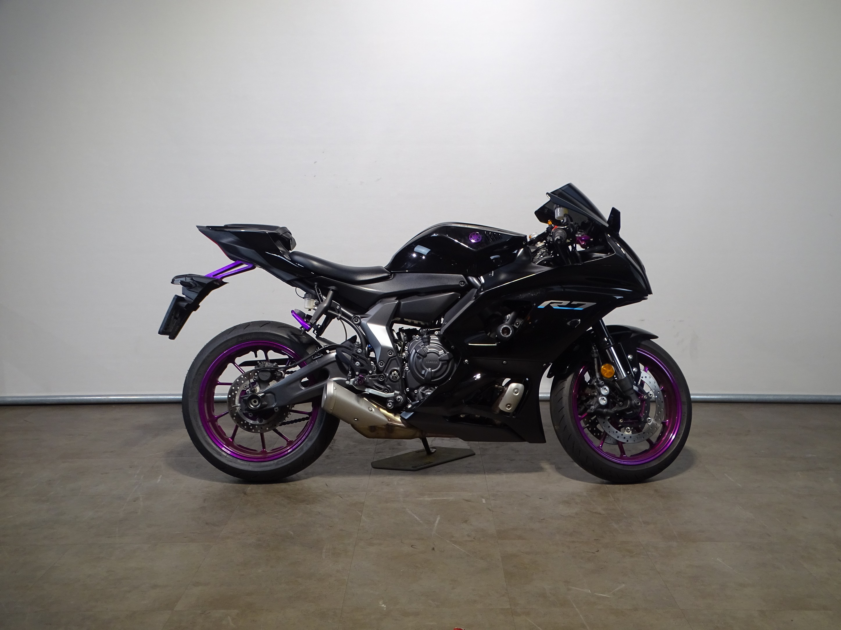 YAMAHA YZF-R7