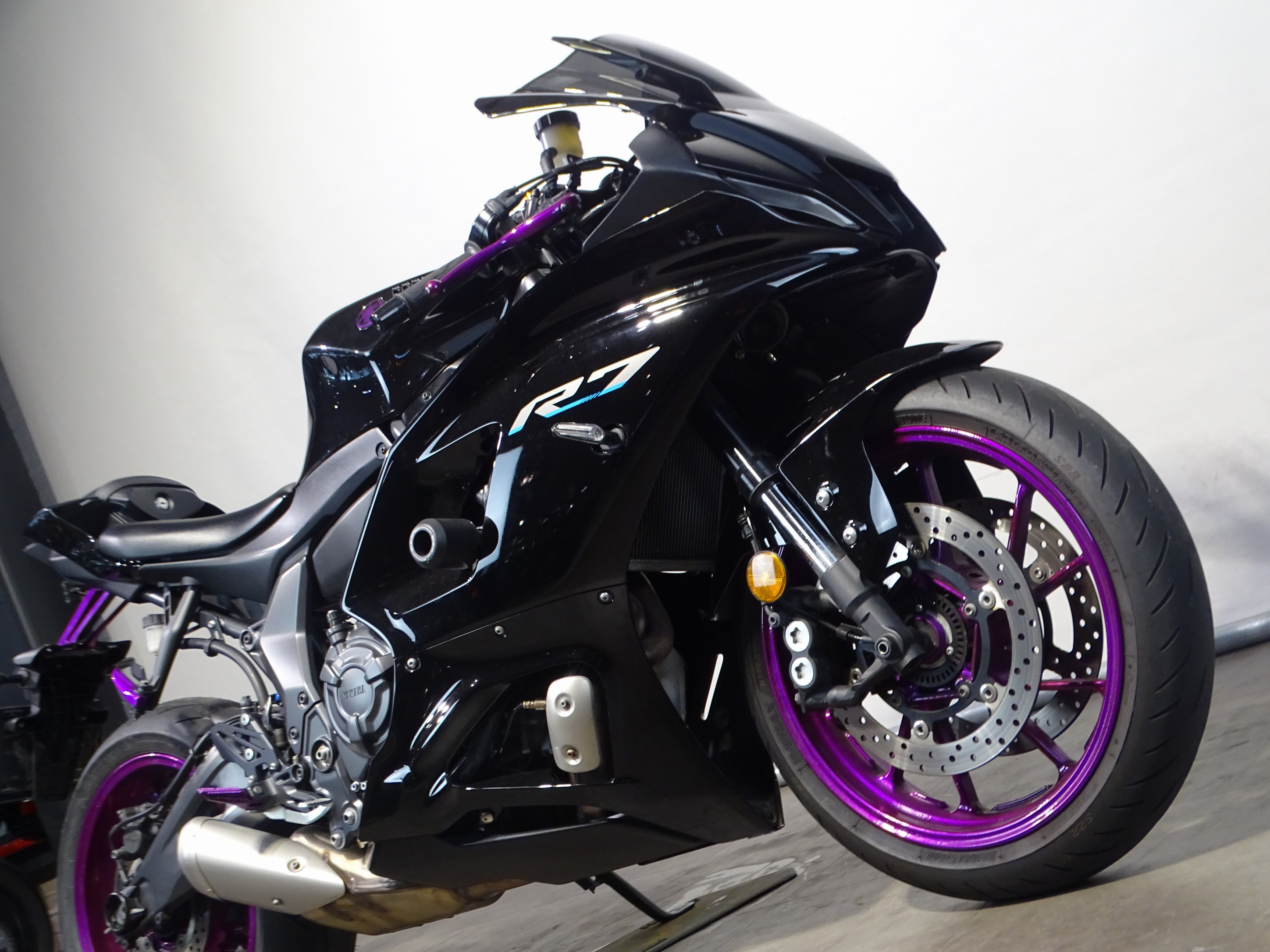 YAMAHA YZF-R7