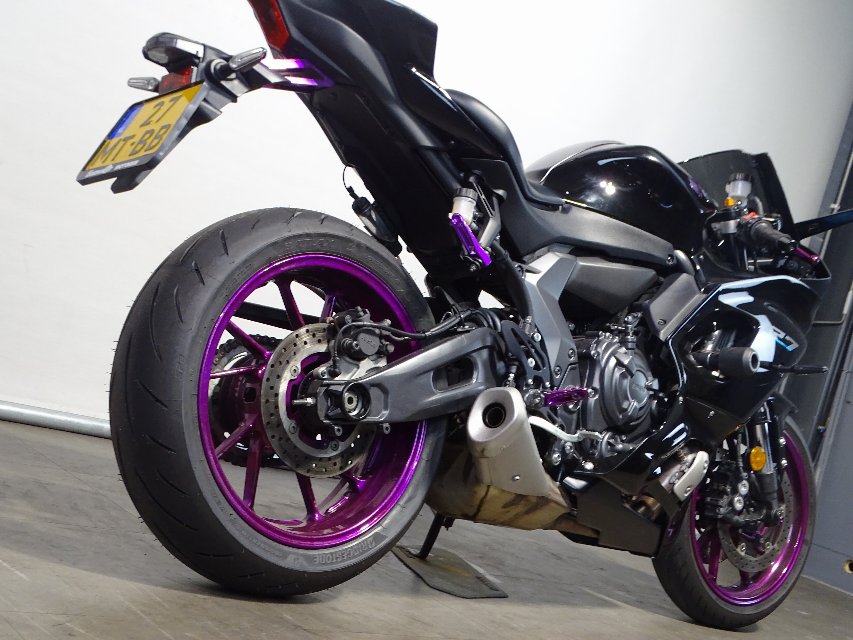 YAMAHA YZF-R7