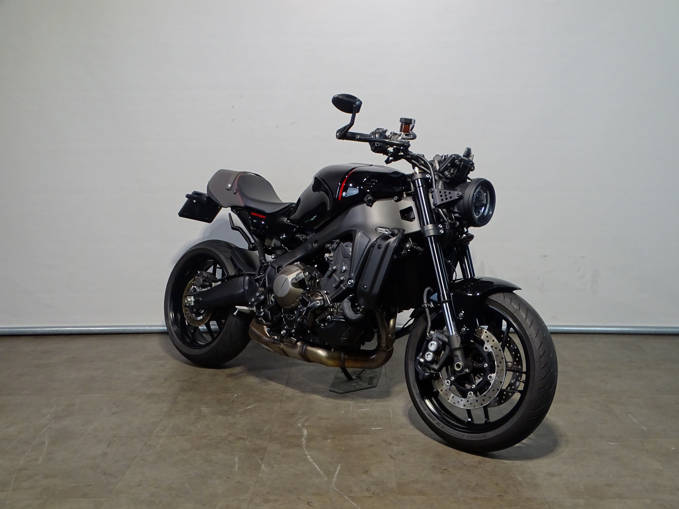YAMAHA XSR 900