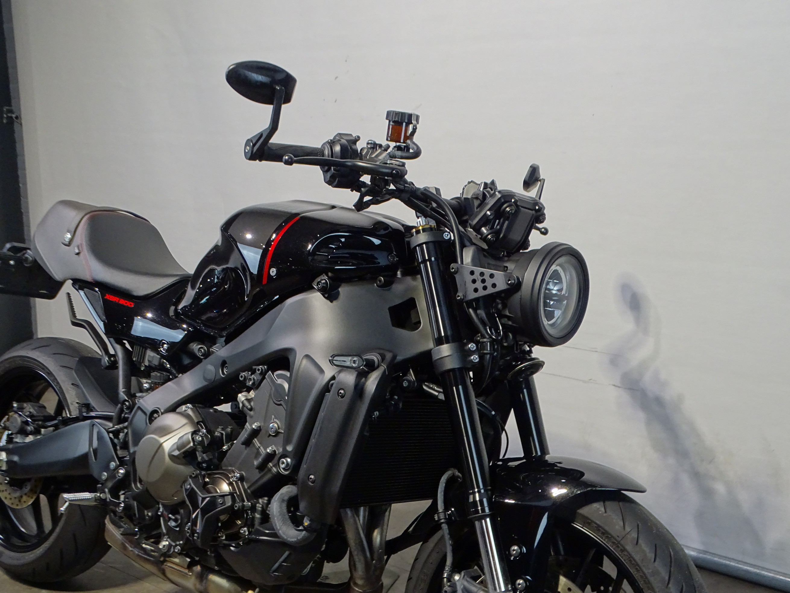 YAMAHA XSR 900