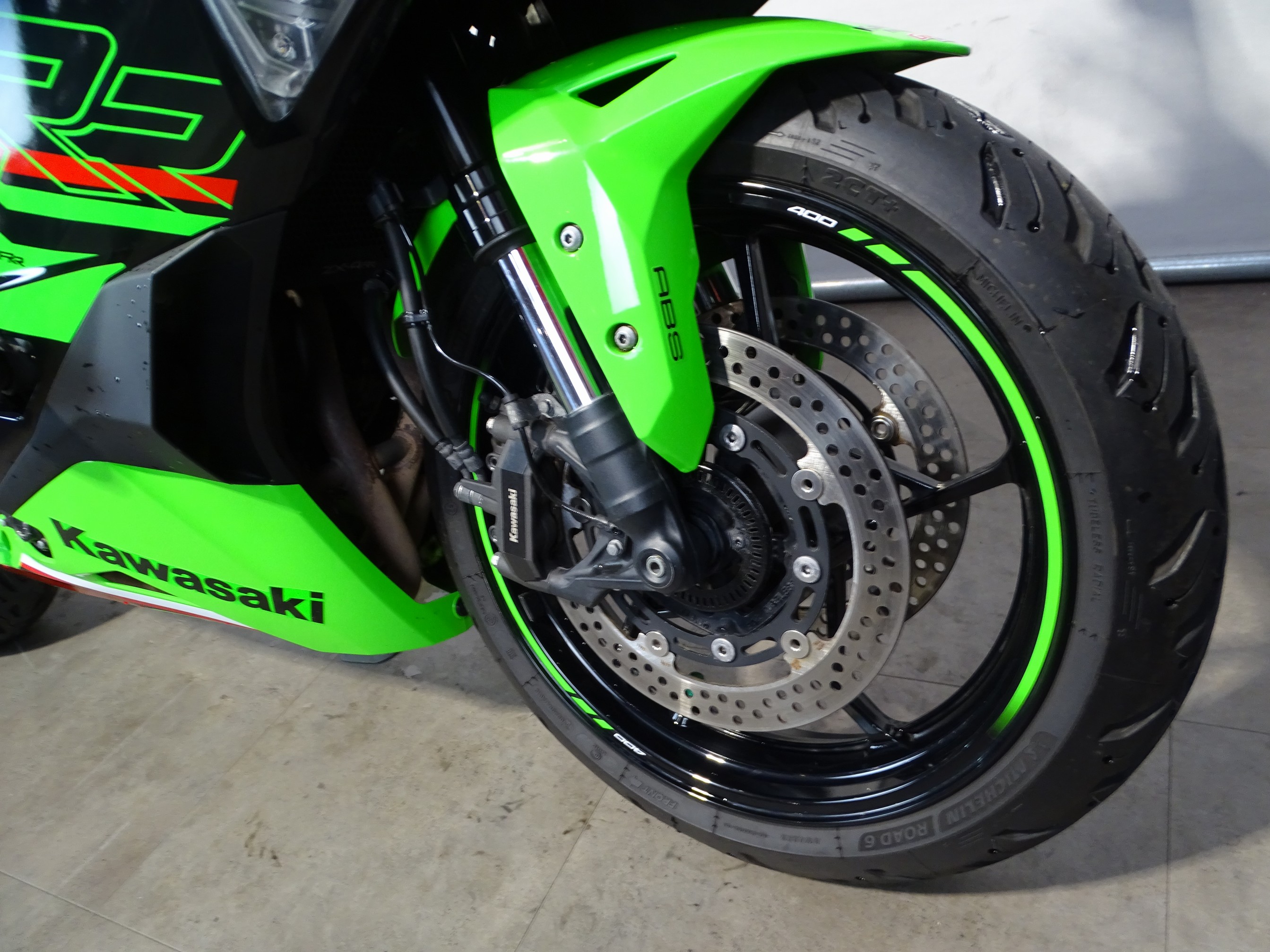 KAWASAKI ZX-4 RR