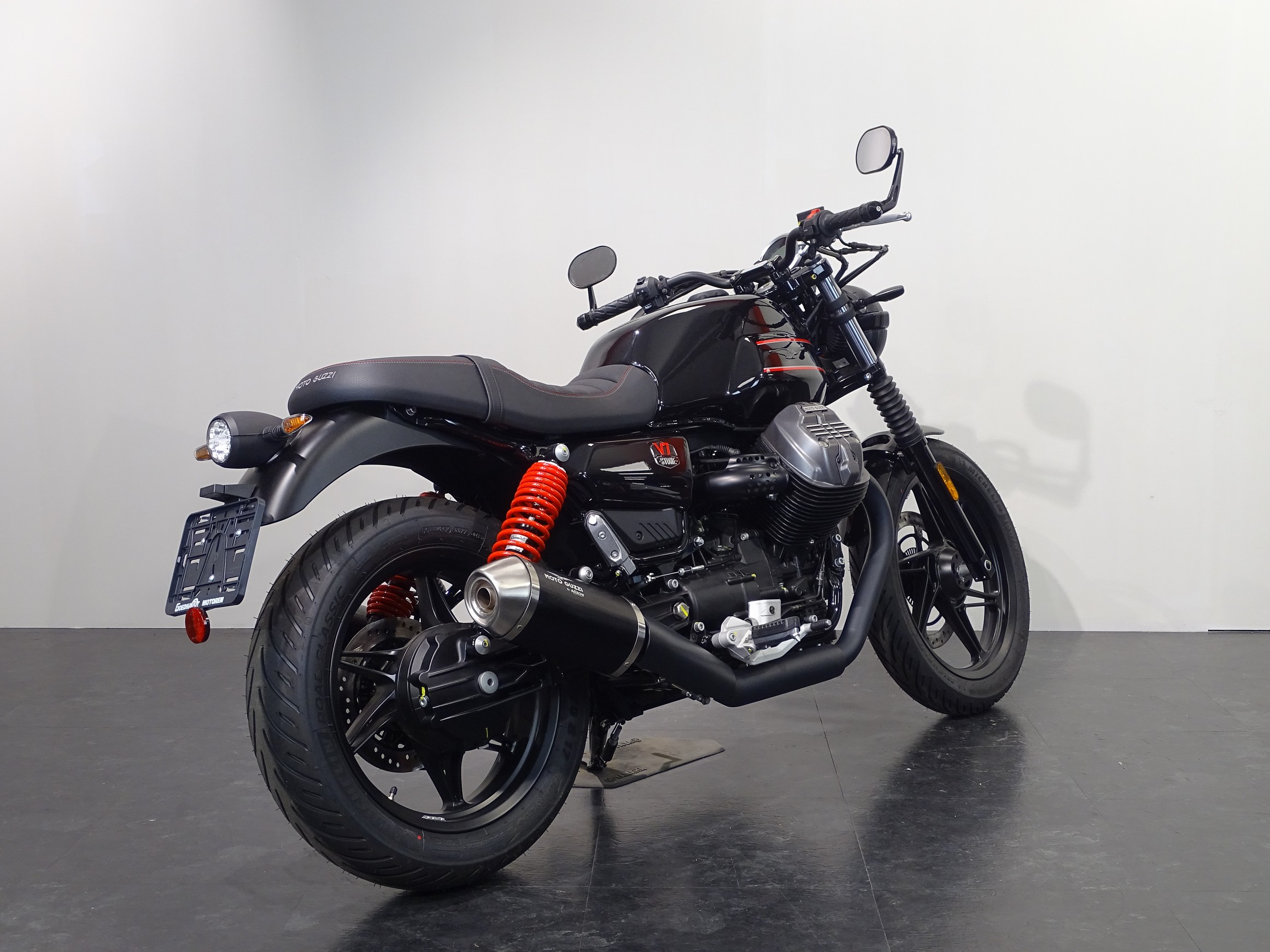 MOTO GUZZI V 7 STONE SPECIAL EDITION