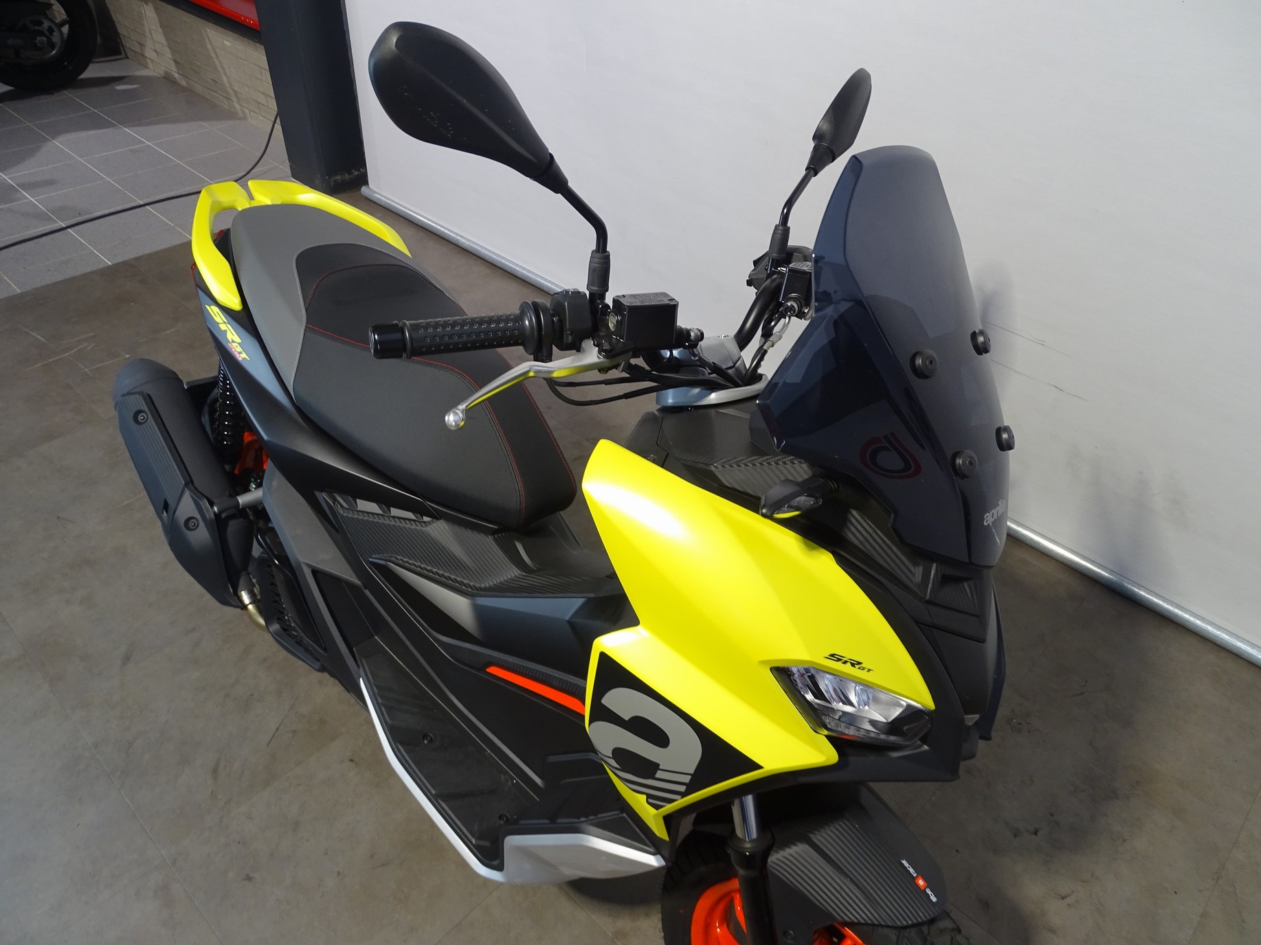 APRILIA SR GT SPORT 200