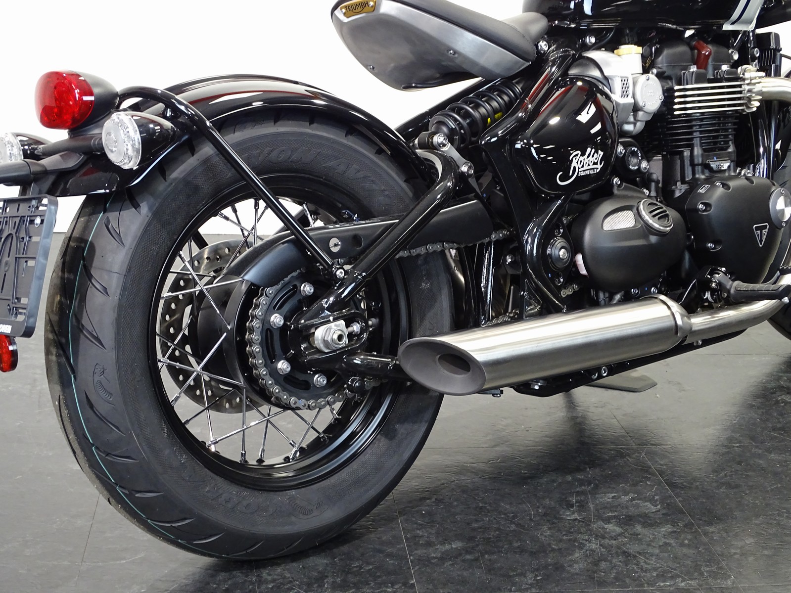 TRIUMPH BONNEVILLE BOBBER