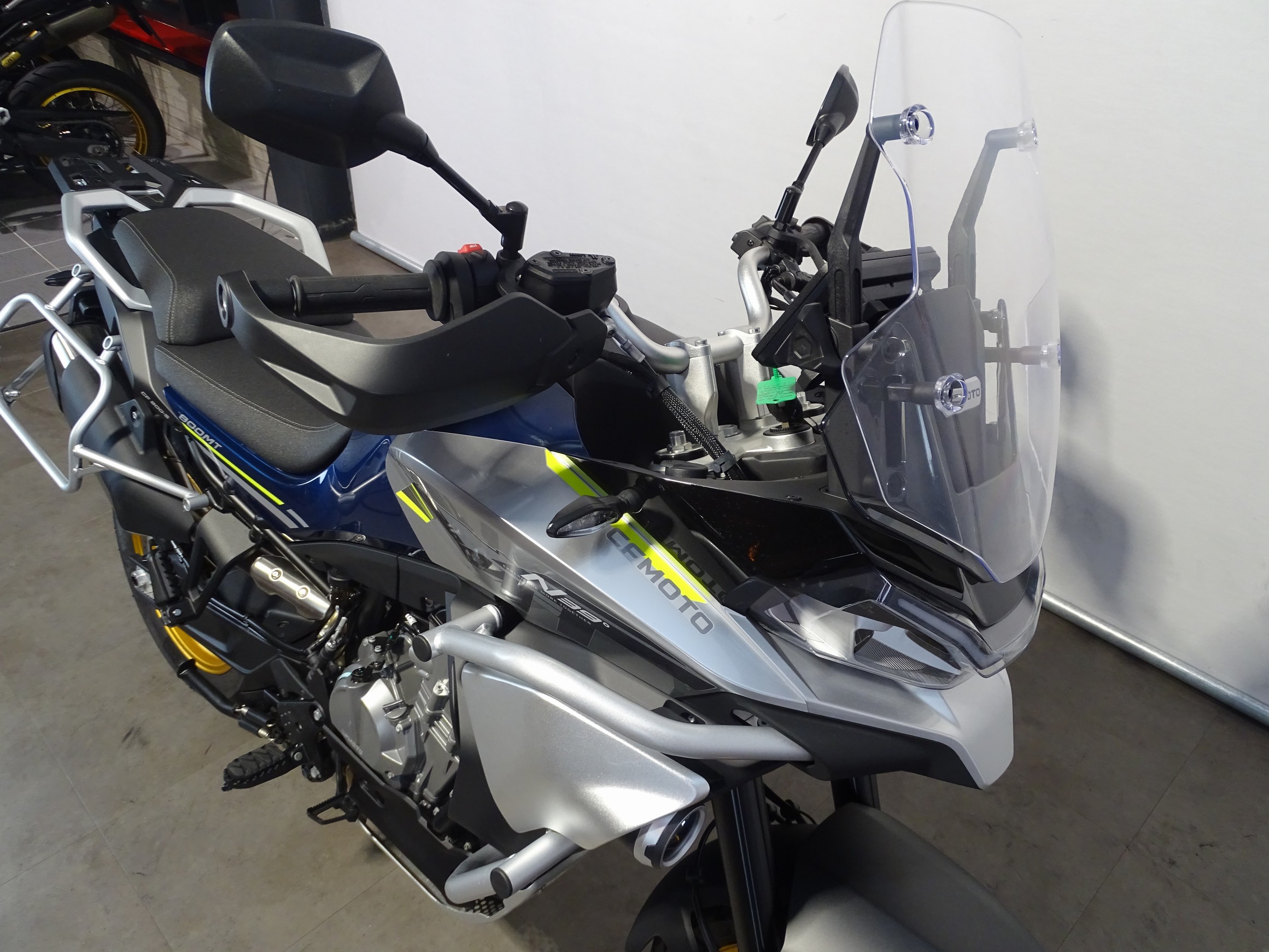 CFMOTO MT 800 TOURING