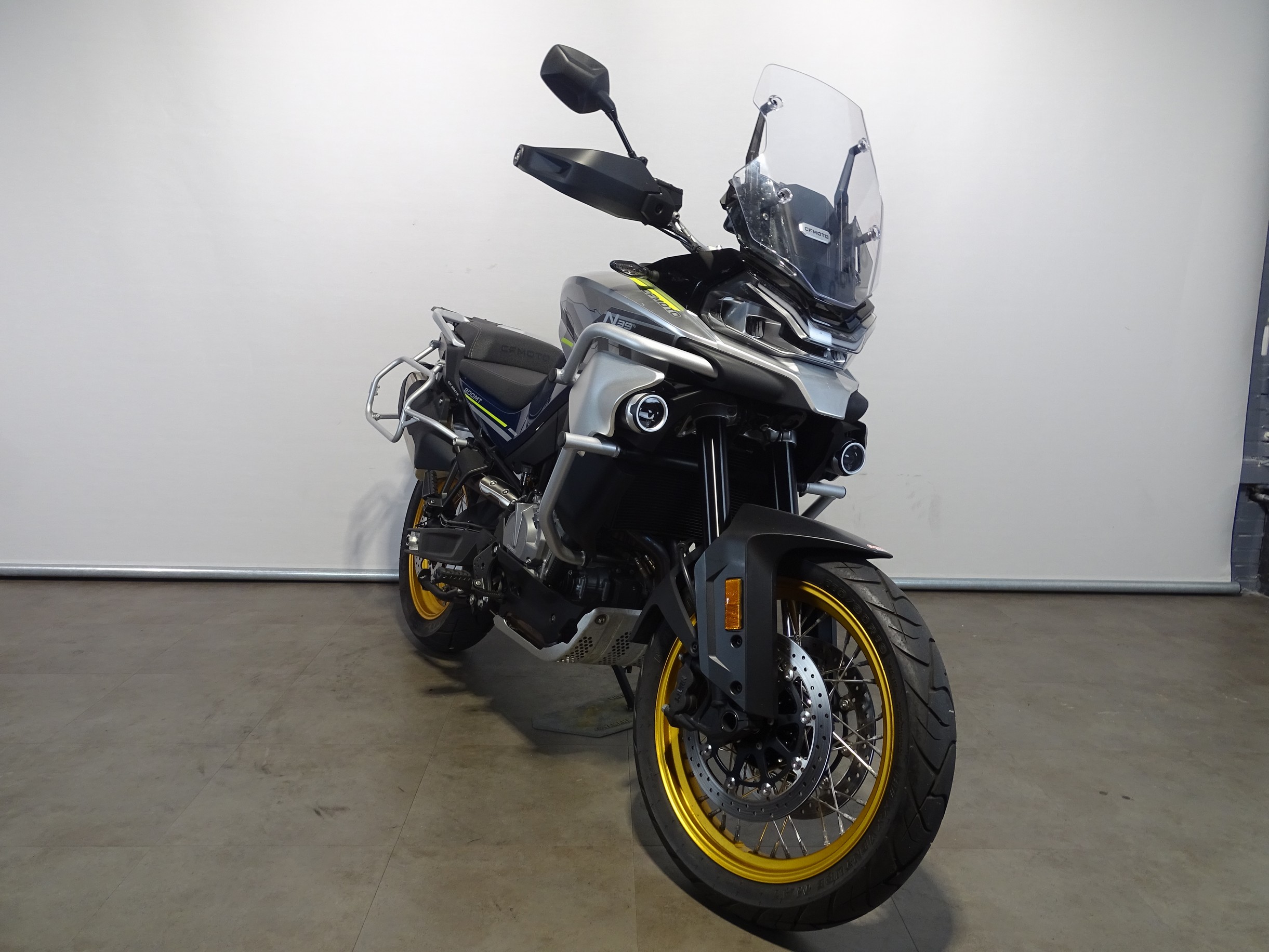 CFMOTO MT 800 TOURING