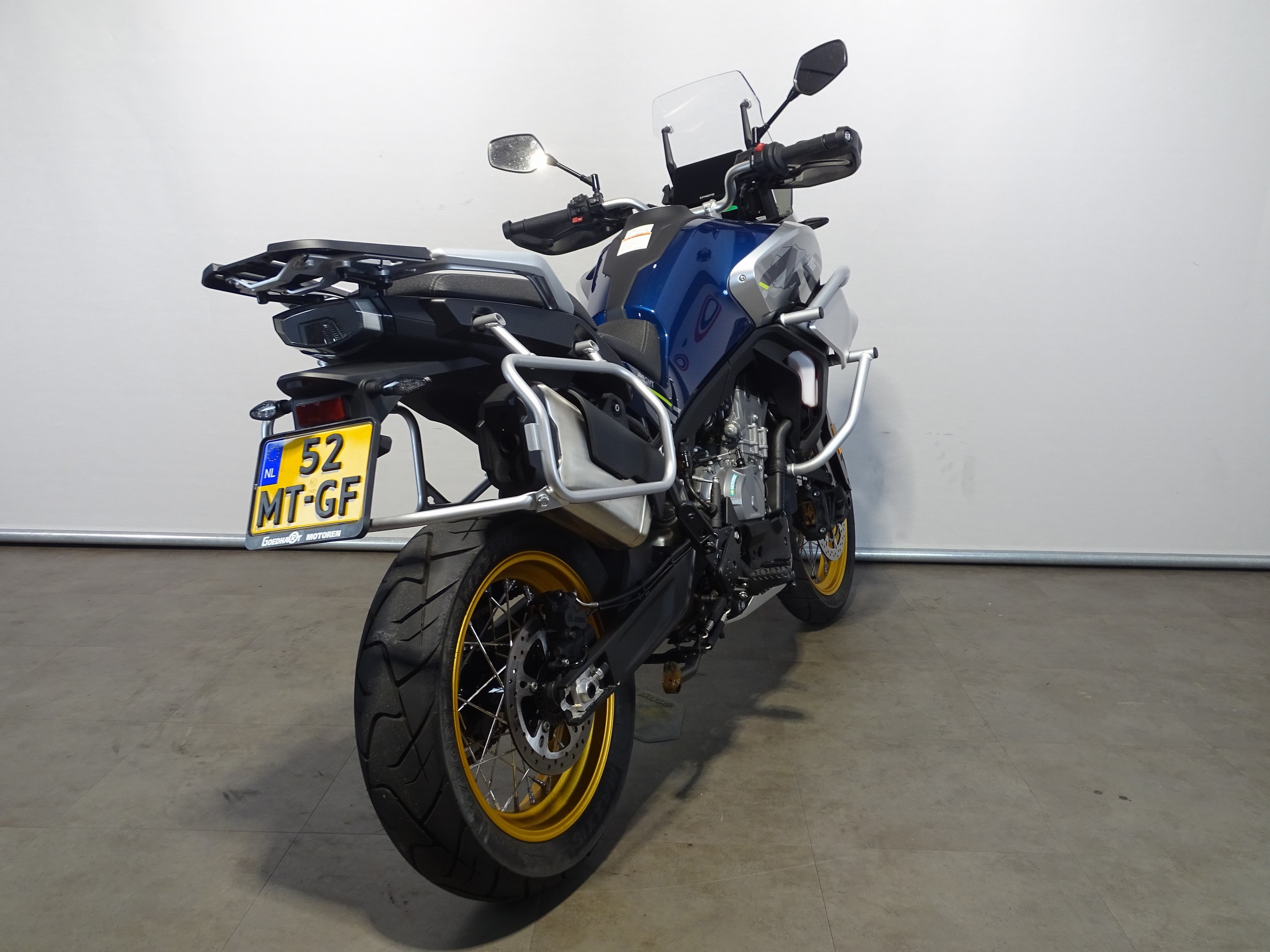 CFMOTO MT 800 TOURING