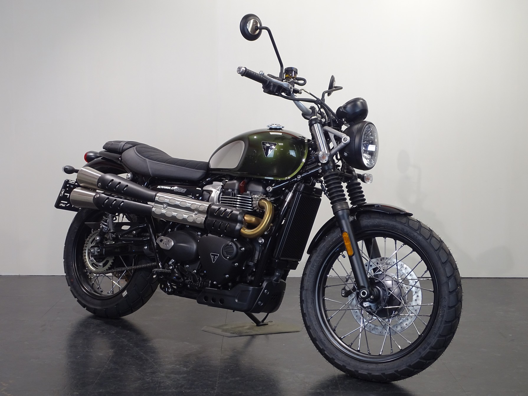 TRIUMPH SCRAMBLER 900 CHROME EDITION