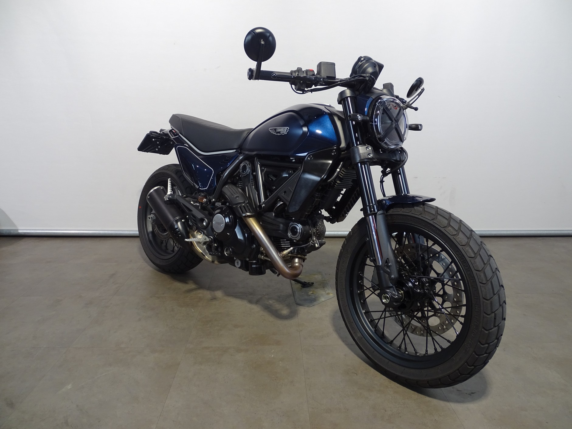 DUCATI SCRAMBLER NIGHTSHIFT