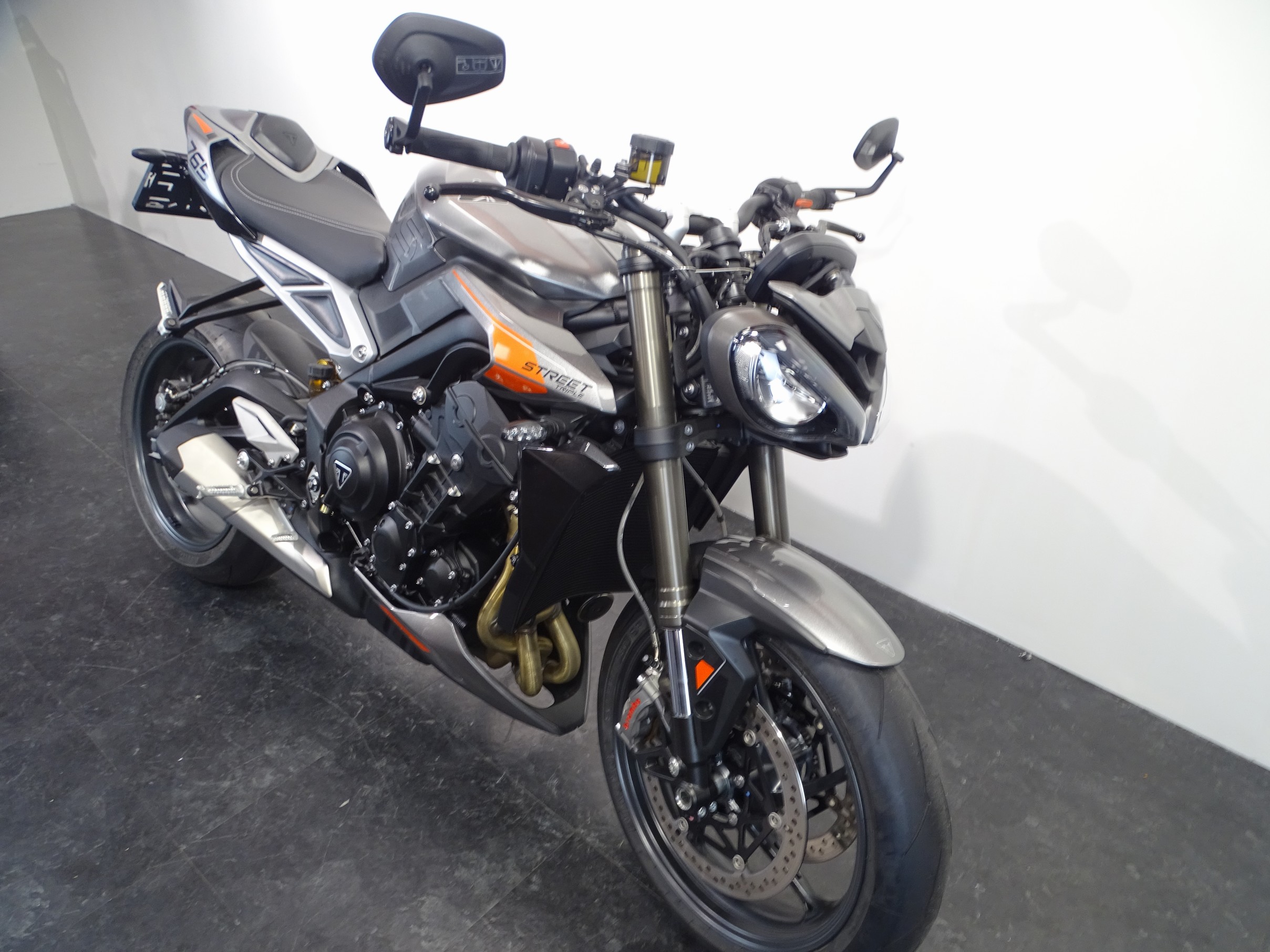 TRIUMPH STREET TRIPLE RS