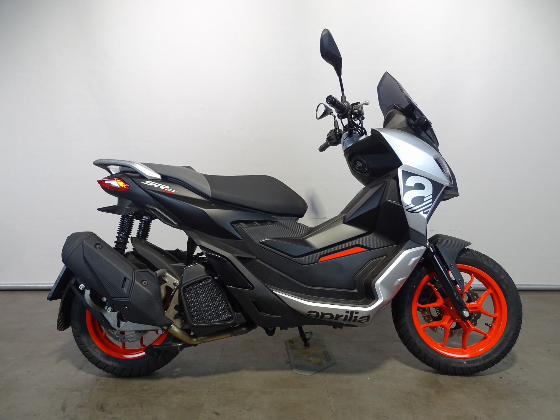 APRILIA SR GT SPORT 200