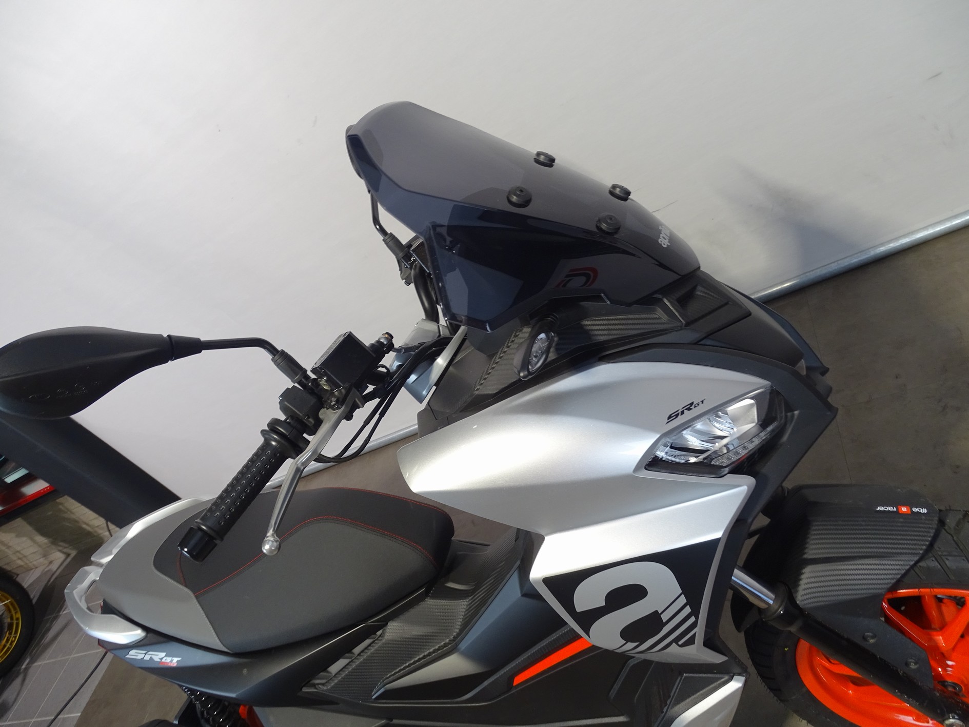 APRILIA SR GT SPORT 200