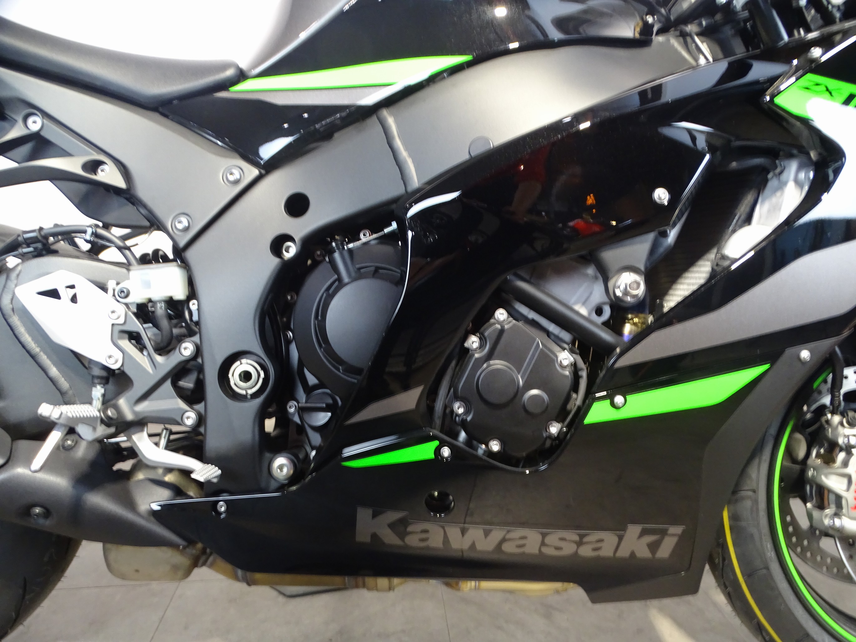 KAWASAKI ZX 10 R