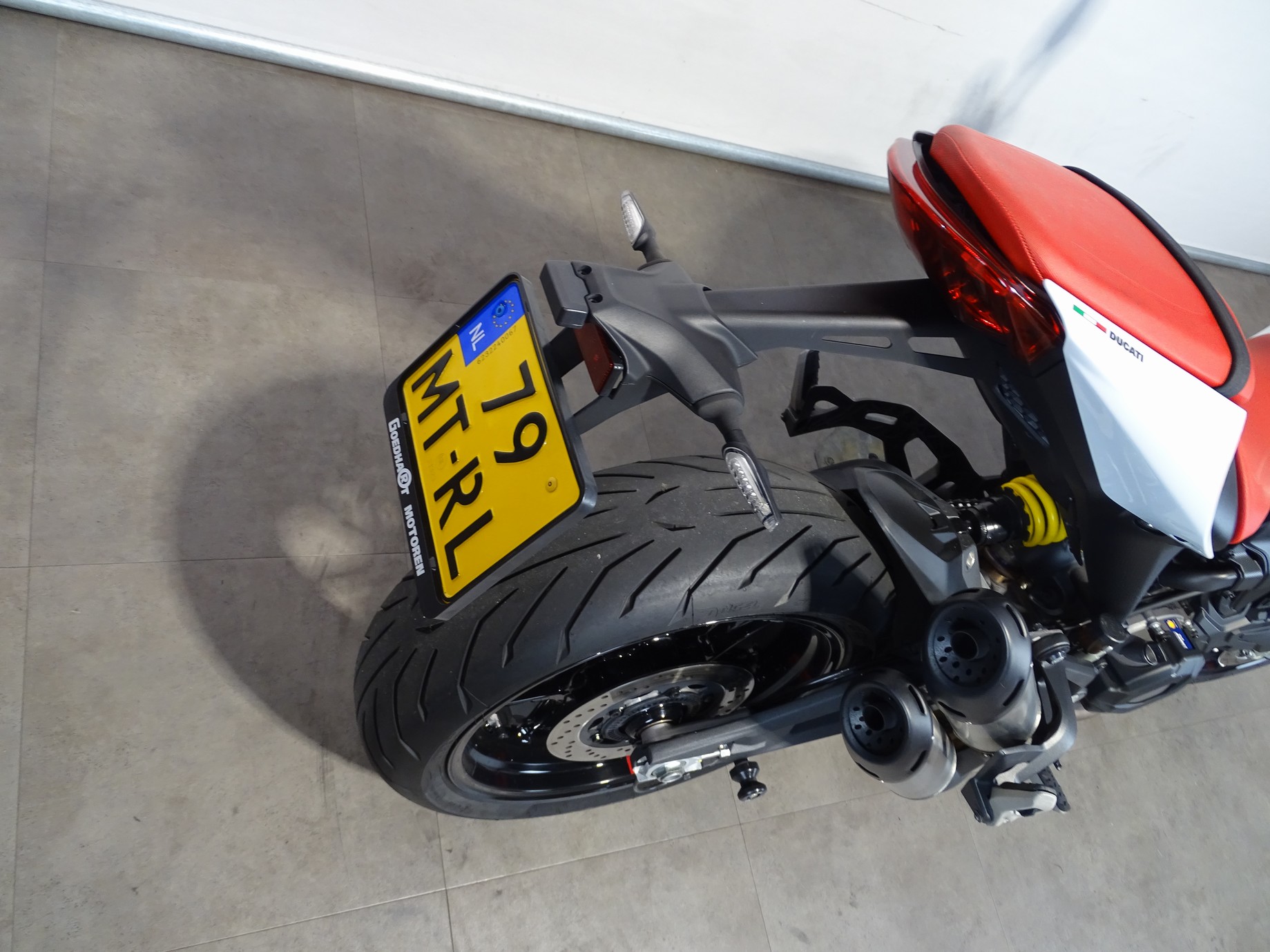 DUCATI MONSTER