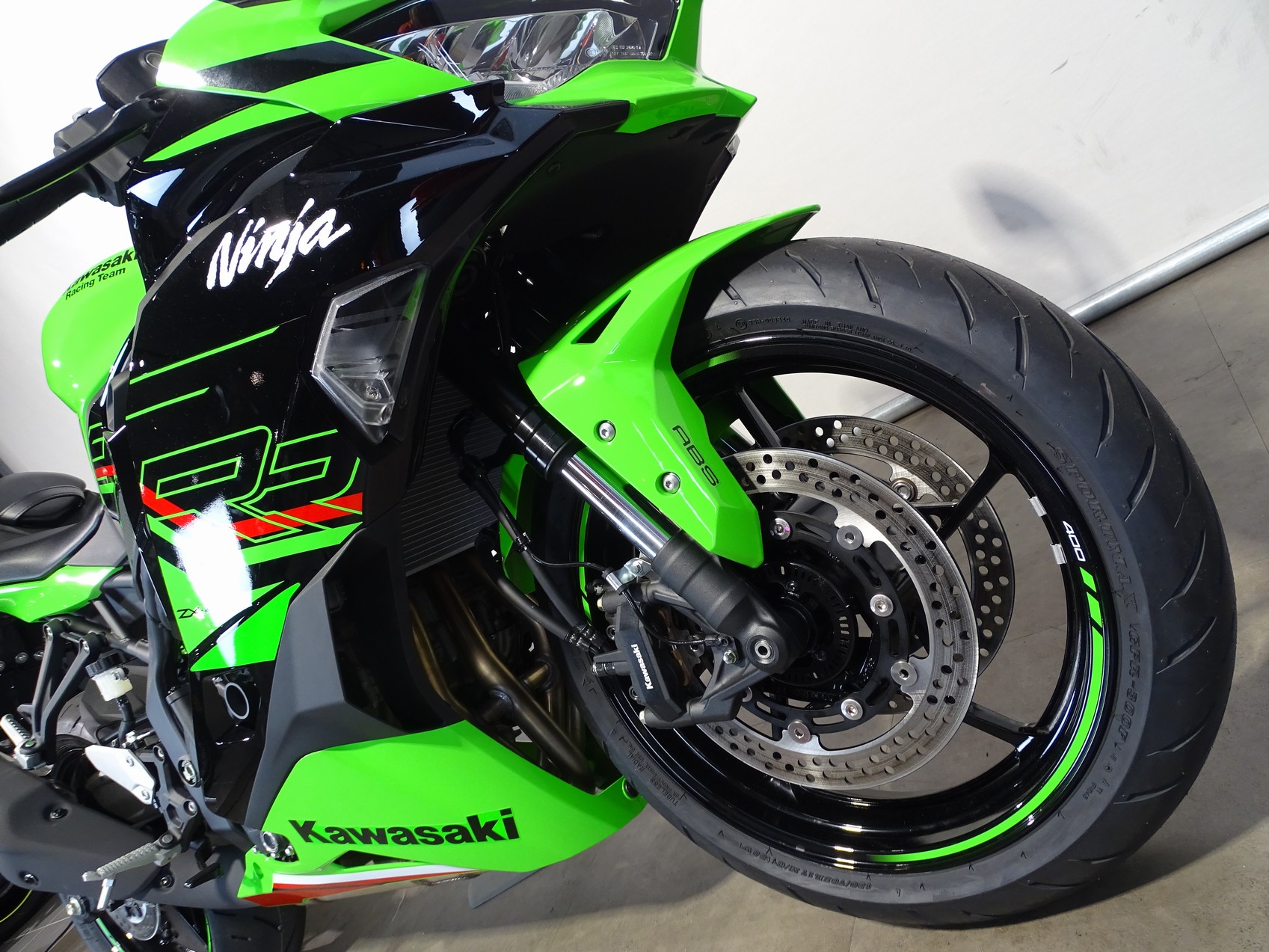 KAWASAKI ZX-4 RR