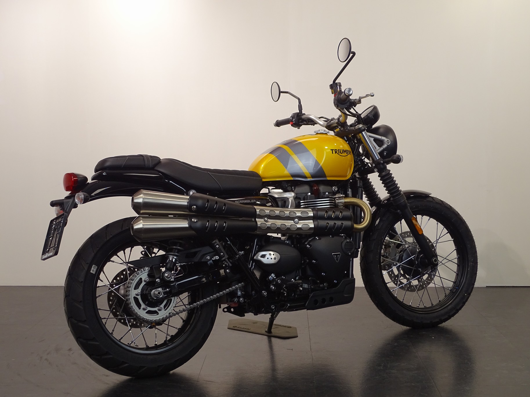 TRIUMPH SCRAMBLER 900