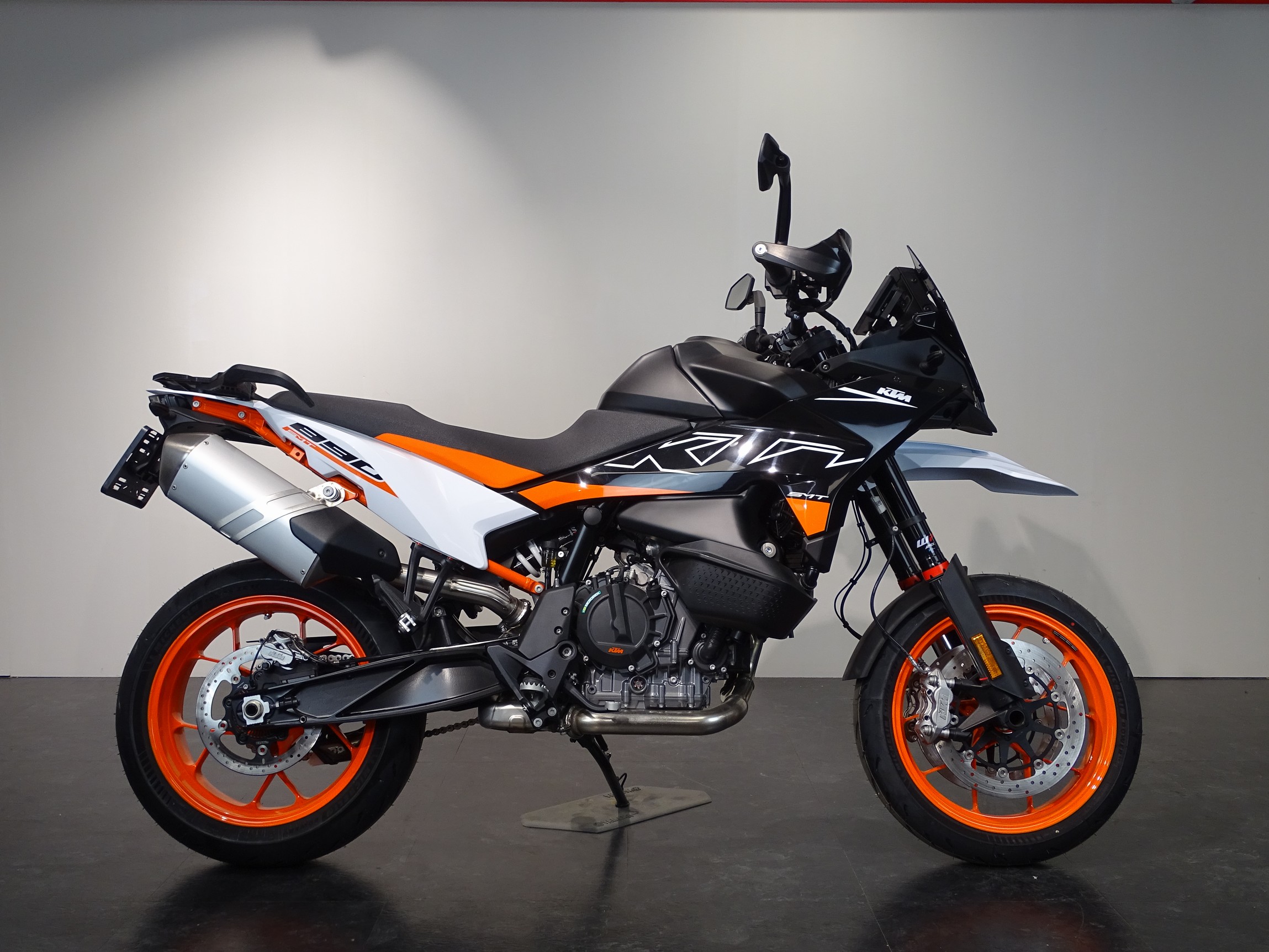 KTM 890 SMT