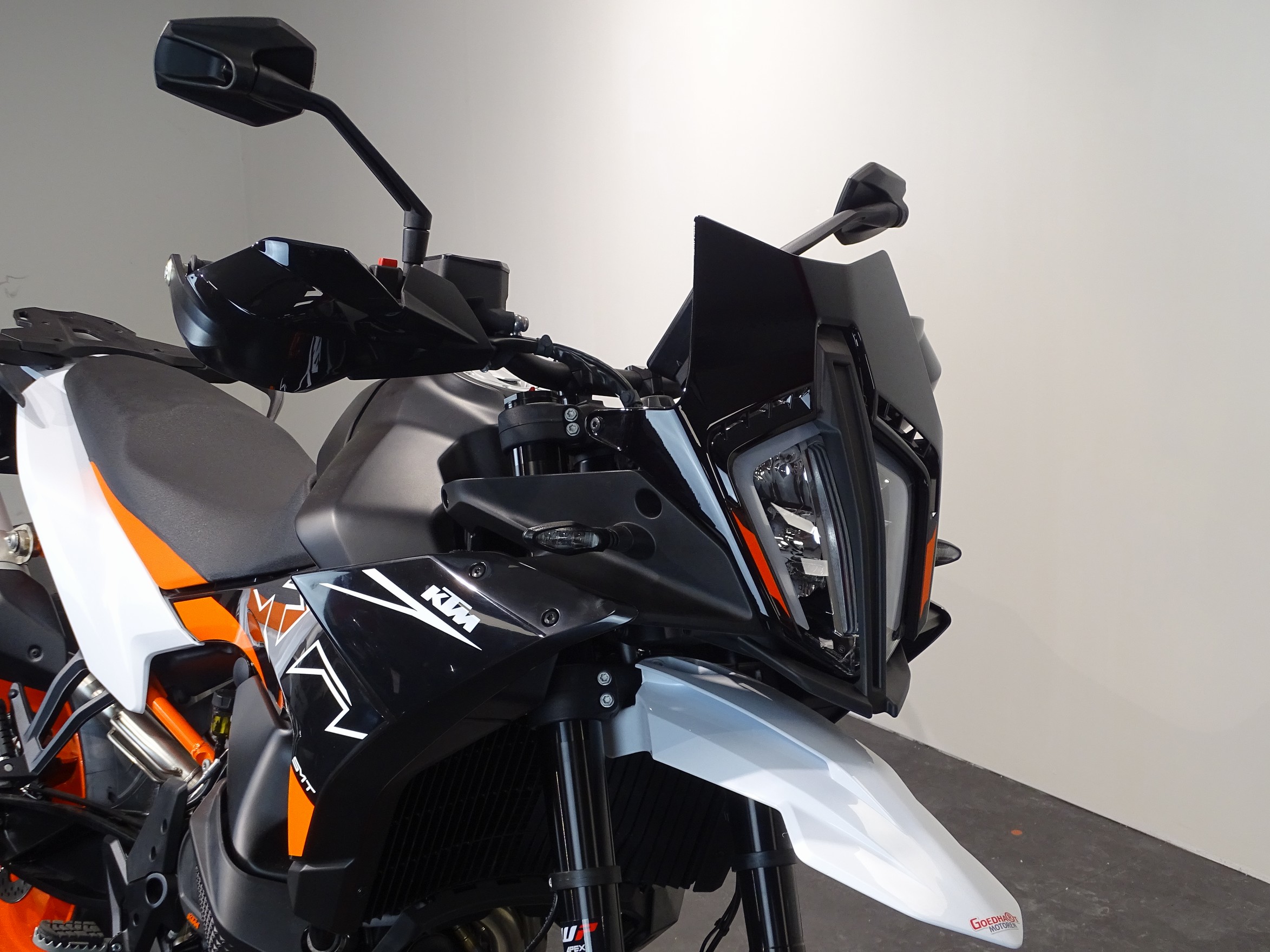 KTM 890 SMT