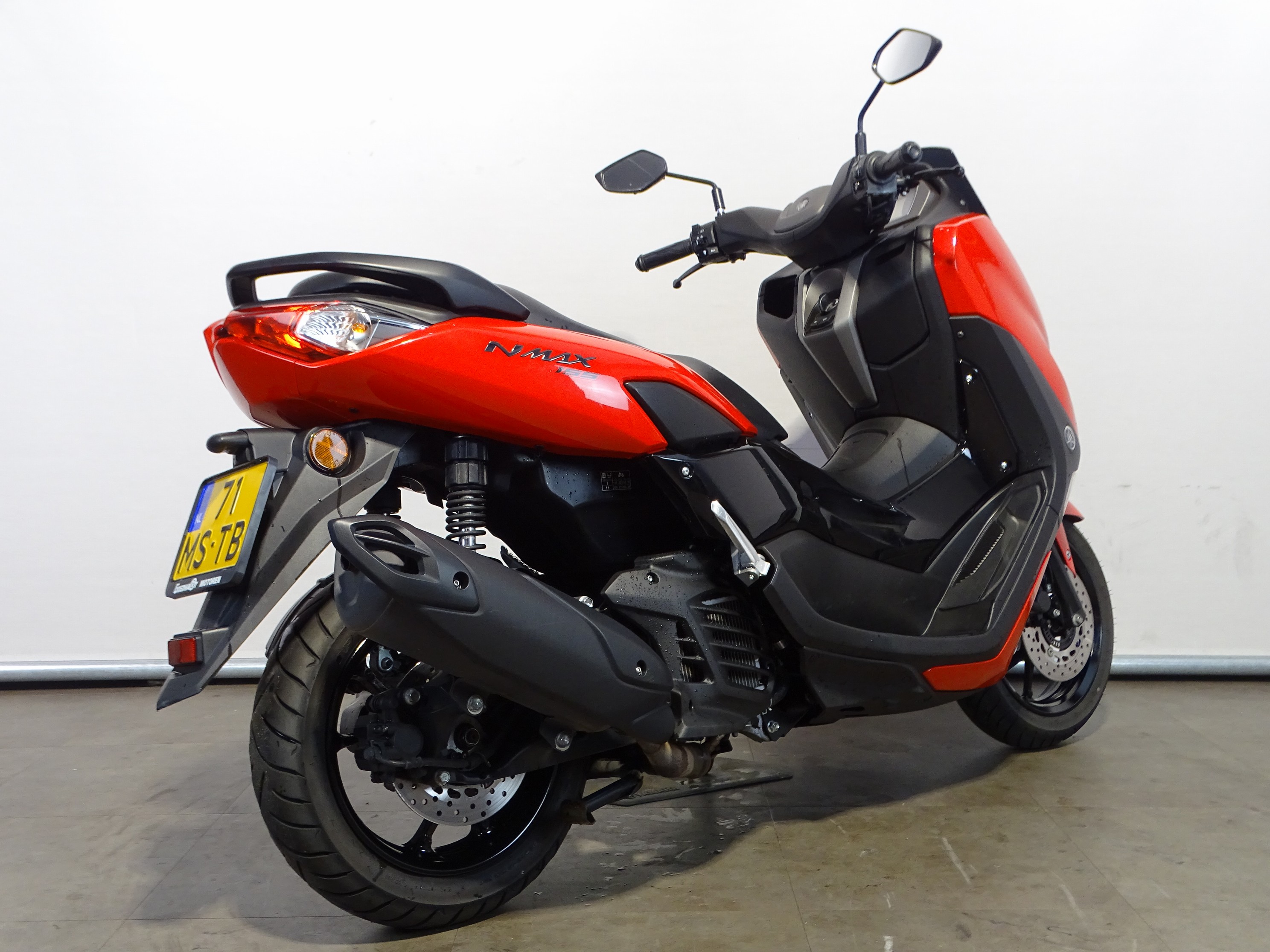 YAMAHA NMAX 155