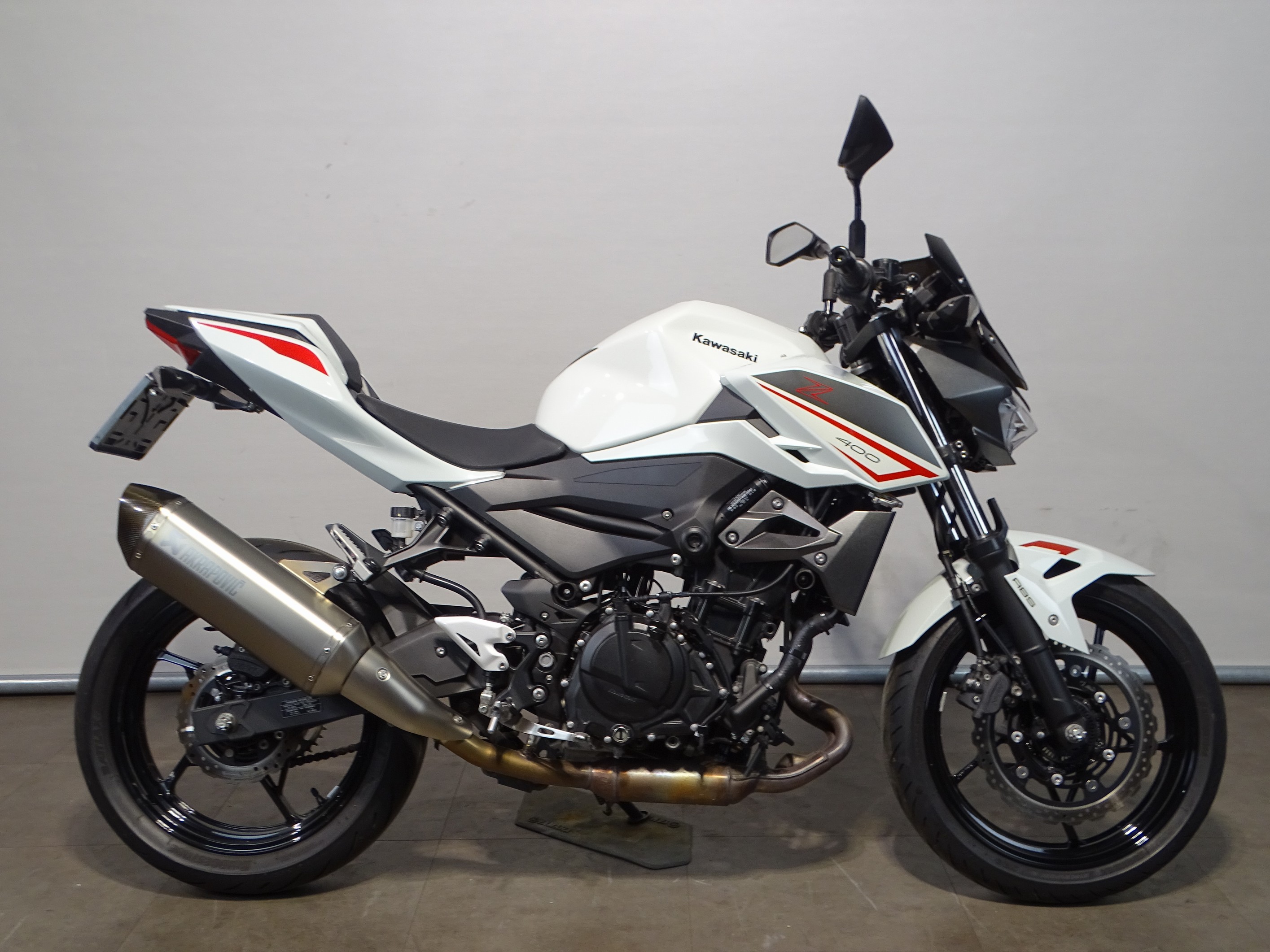 KAWASAKI Z 400 PERFORMANCE